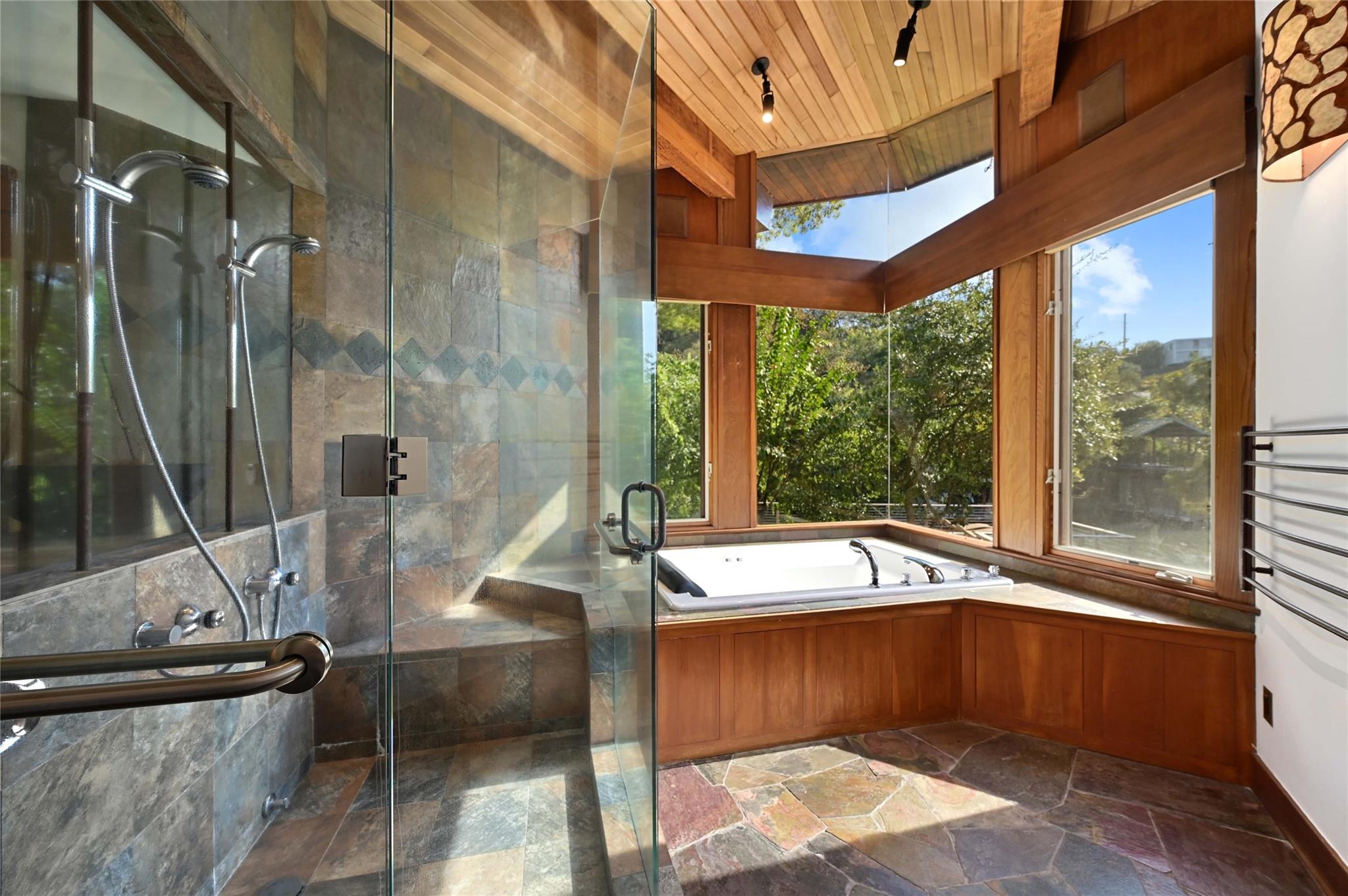 23 Hull CIR