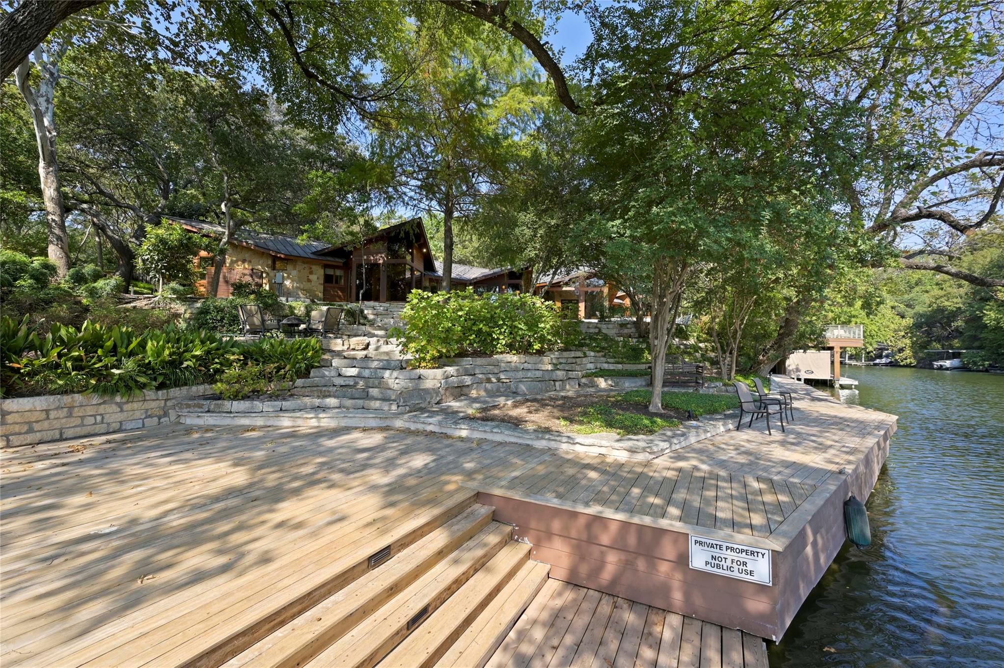 23 Hull CIR