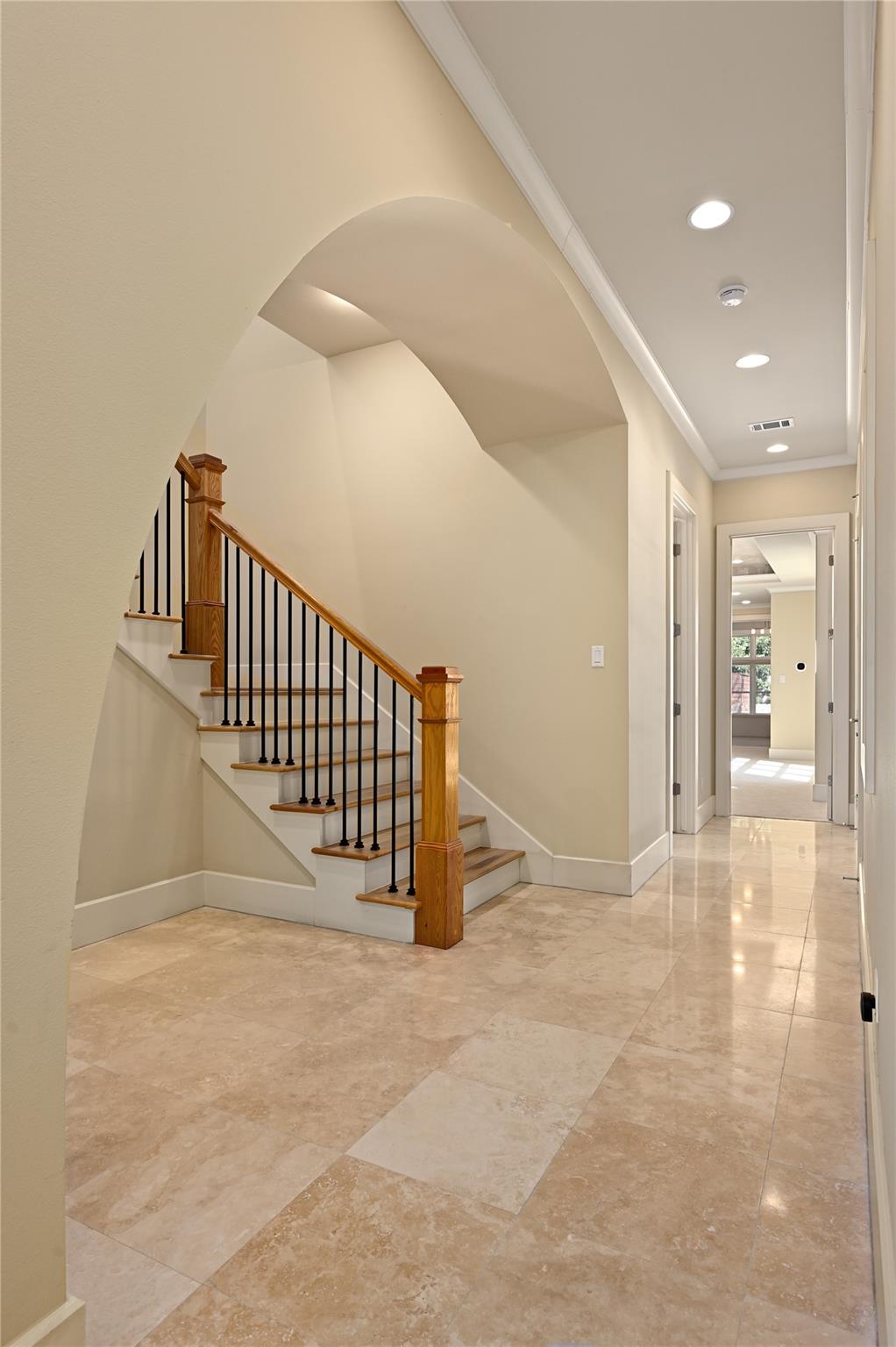 2410 Bridle PATH