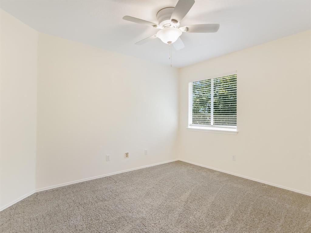 3017 Sauls DR