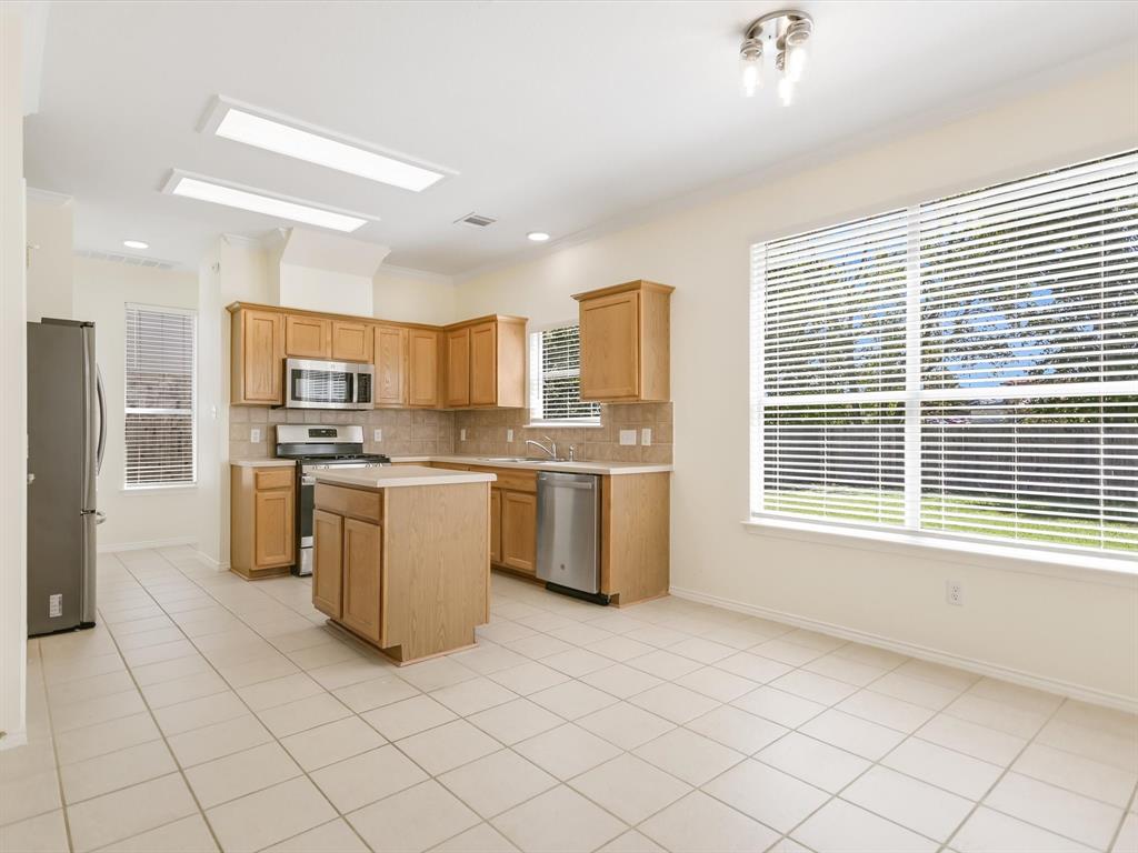 3017 Sauls DR