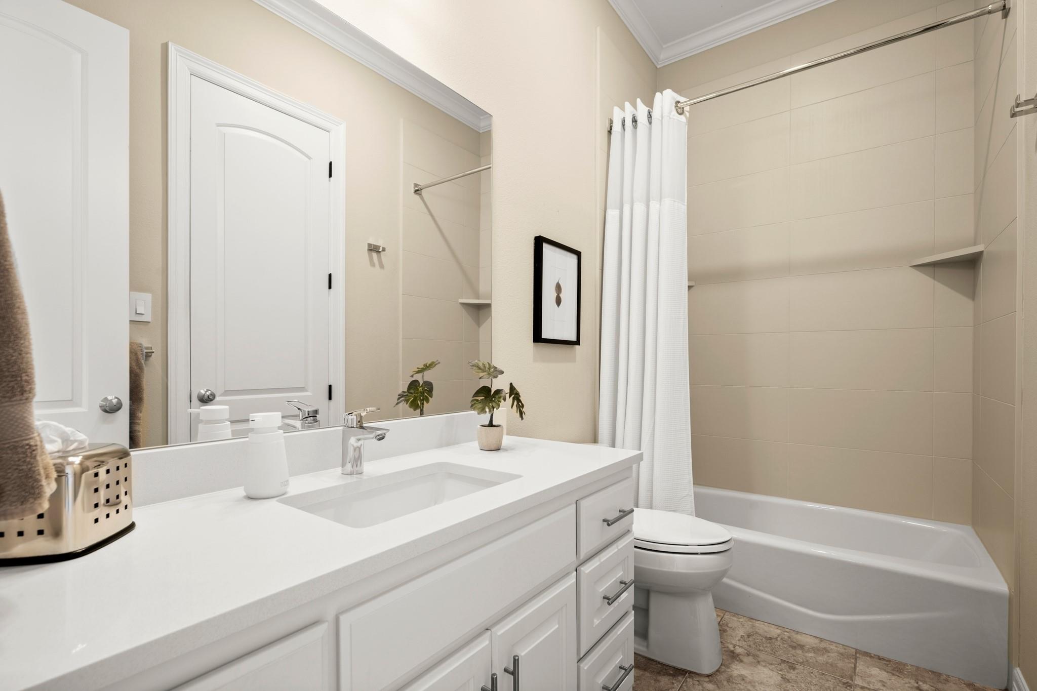 4201 Prince Andrew LN