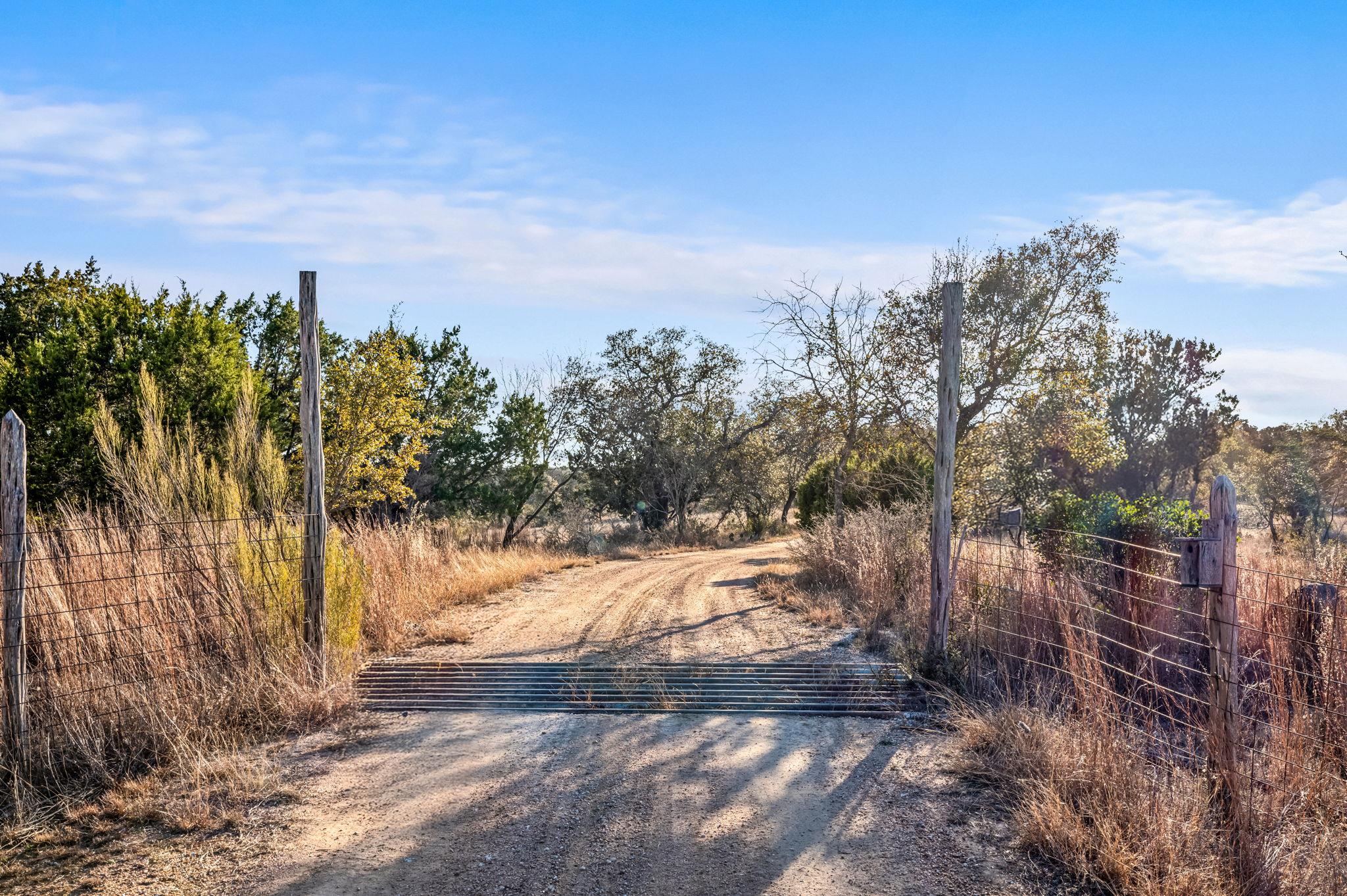 4300 Travis Peak TRL