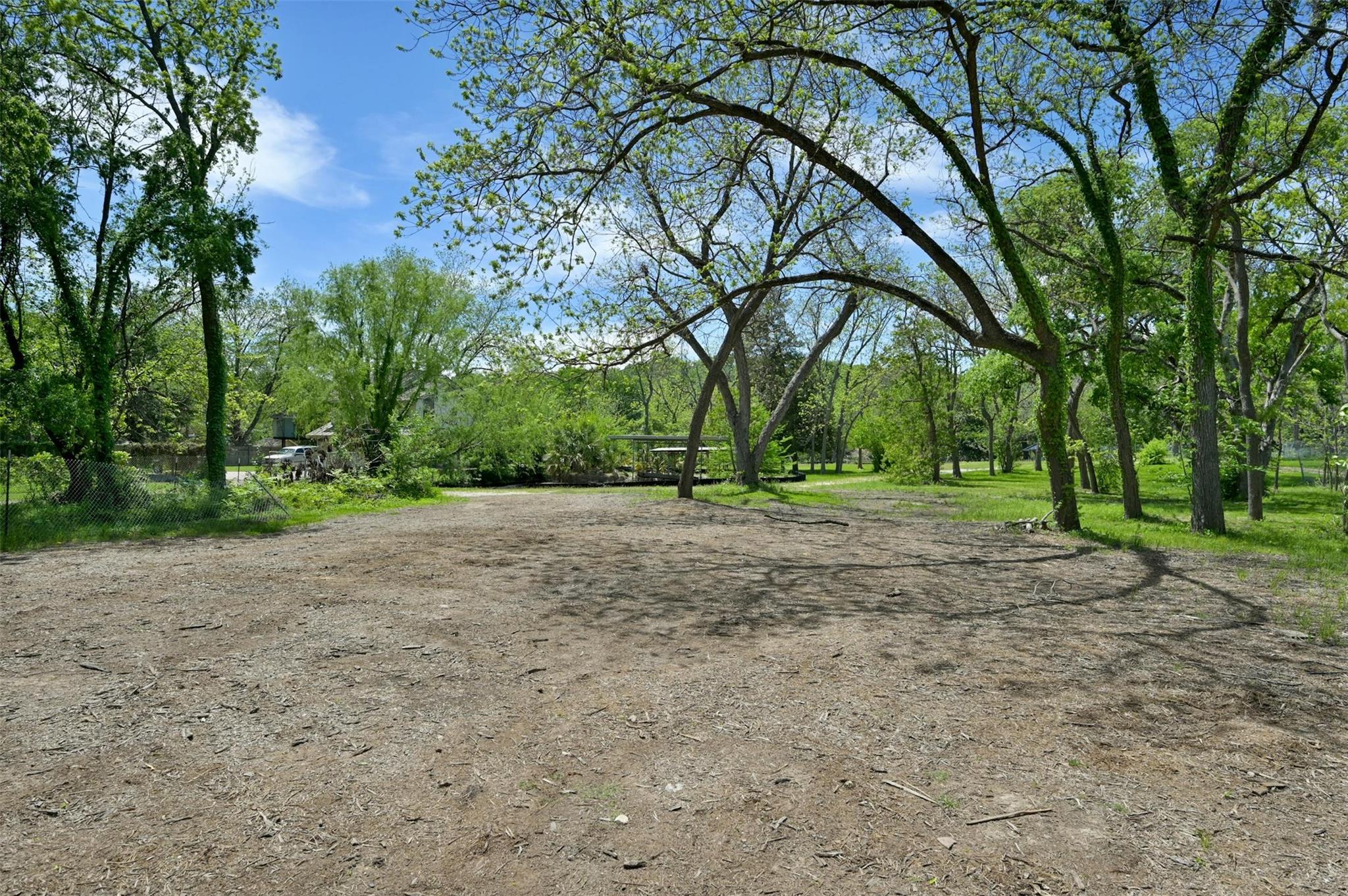 1717 Channel RD