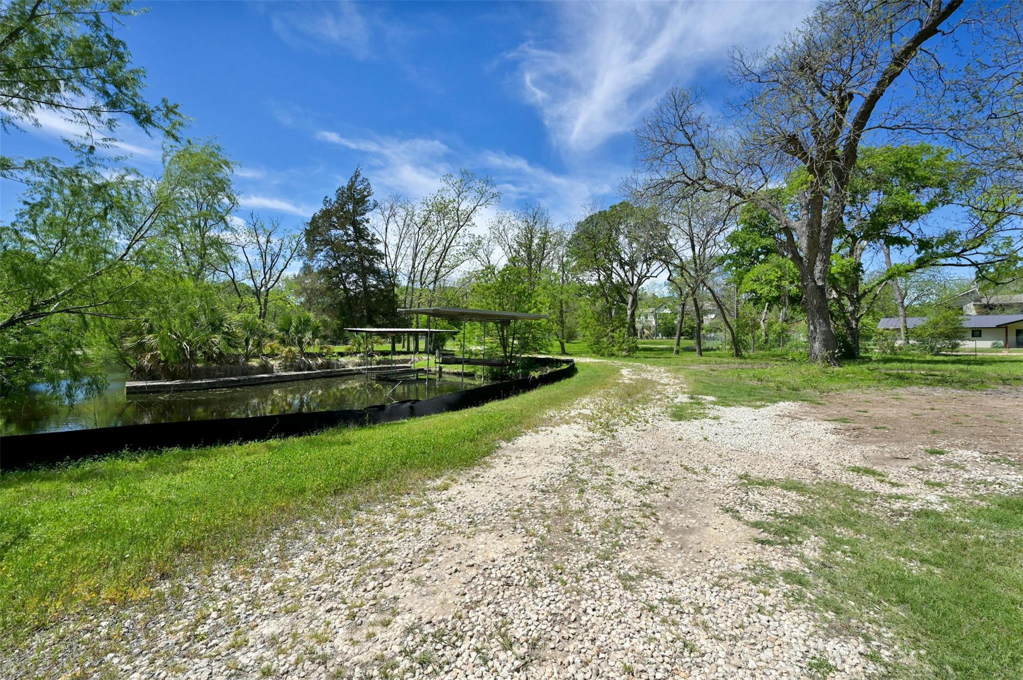 1717 Channel RD