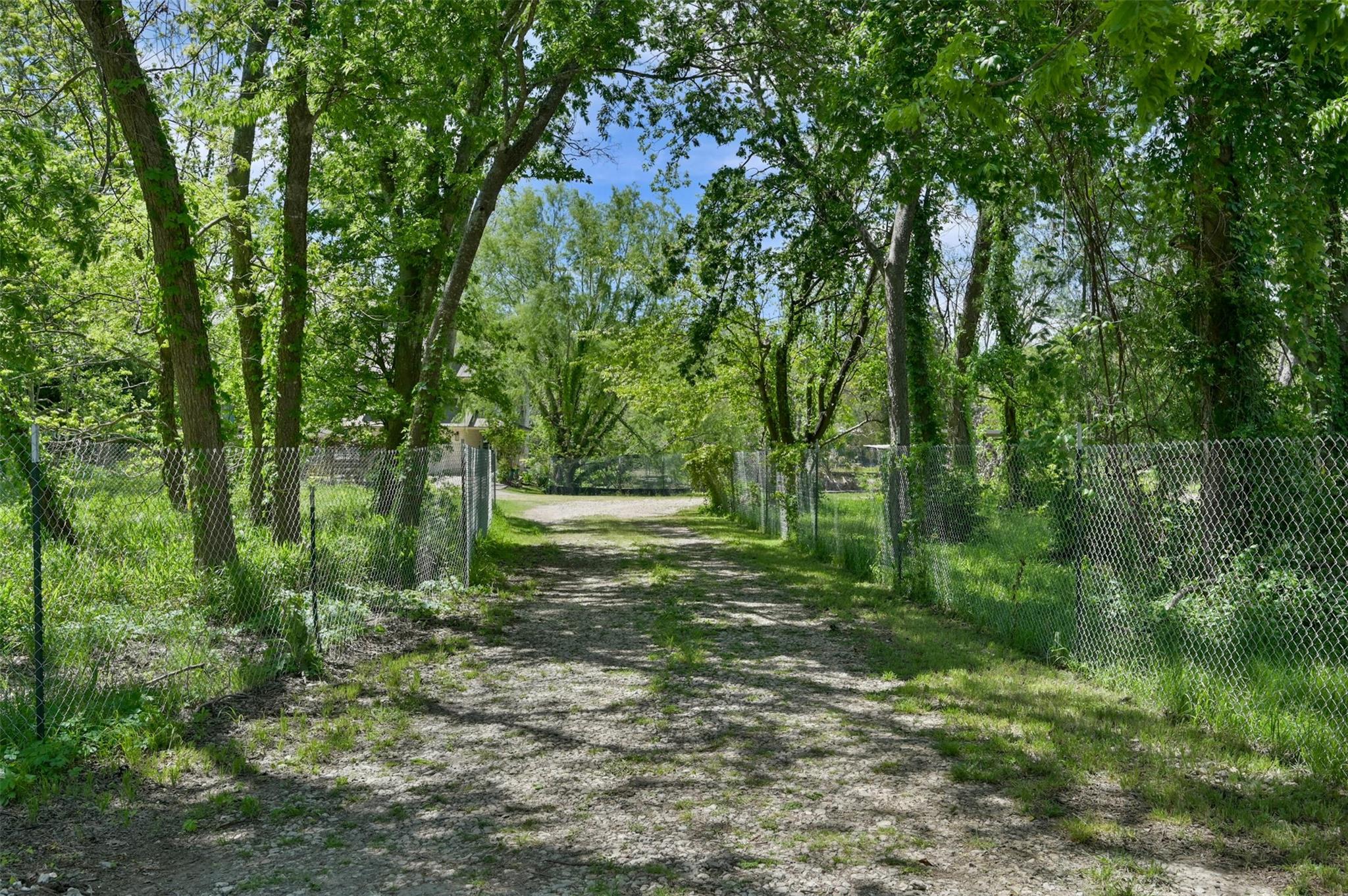 1717 Channel RD