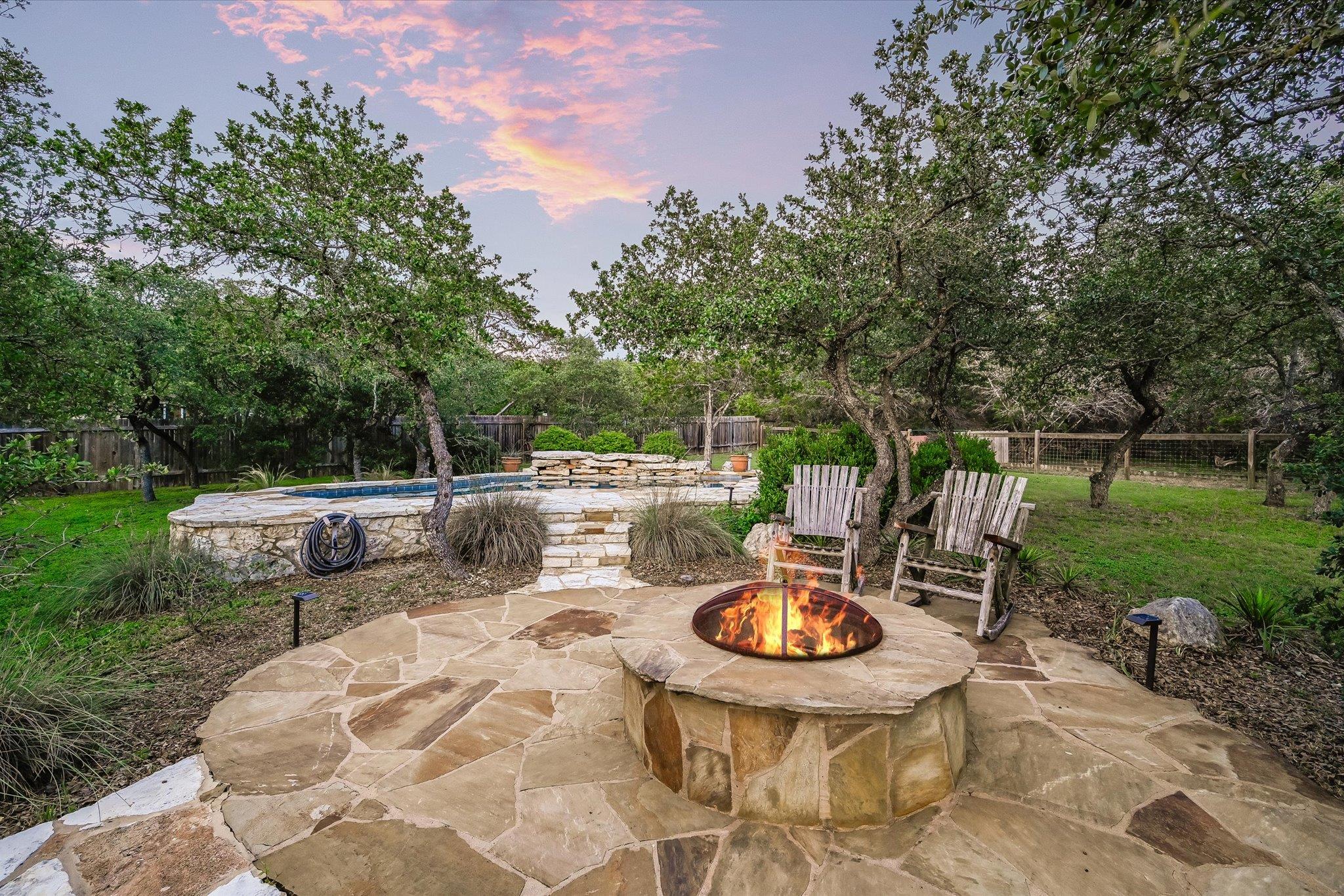 521 Cottonwood Creek RD