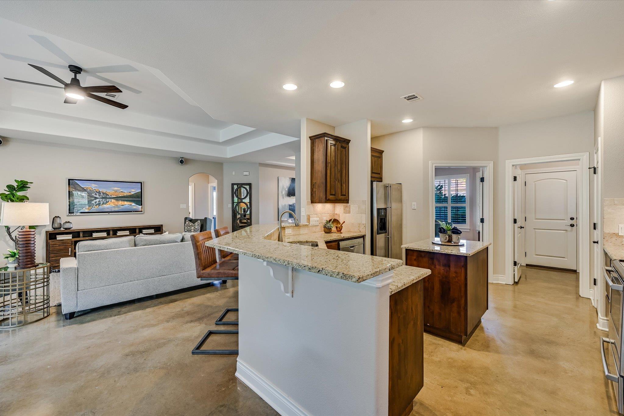 521 Cottonwood Creek RD
