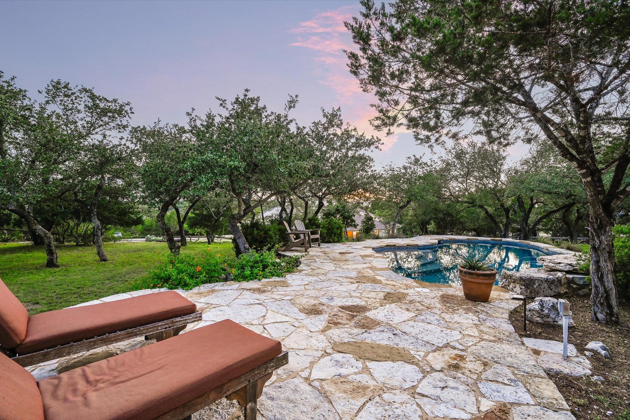 521 Cottonwood Creek RD