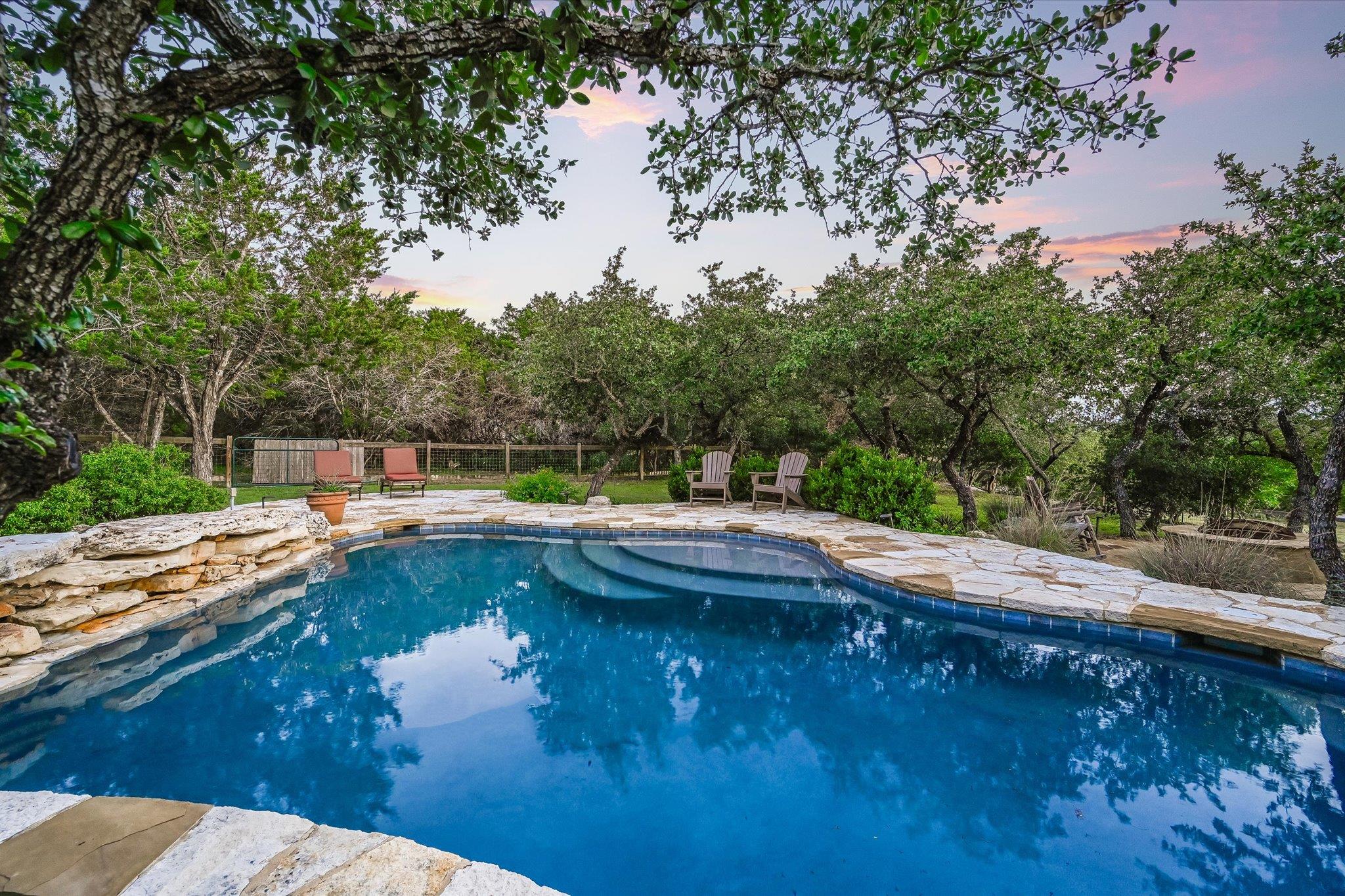 521 Cottonwood Creek RD