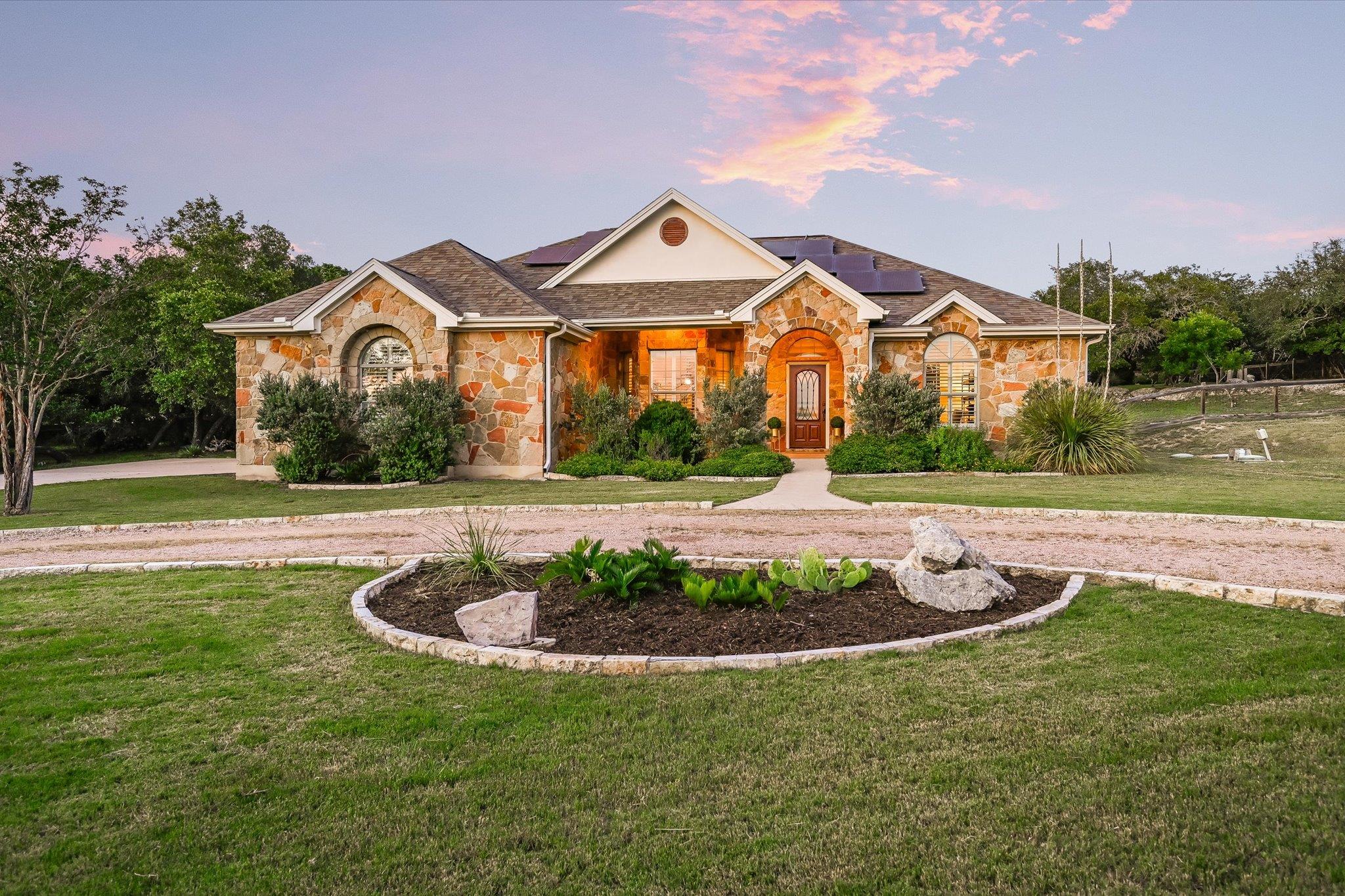 521 Cottonwood Creek RD