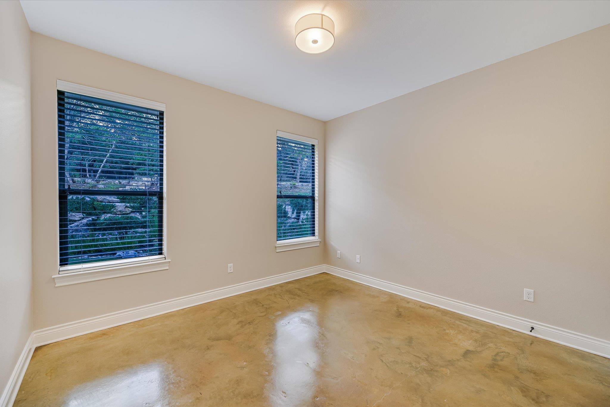 521 Cottonwood Creek RD