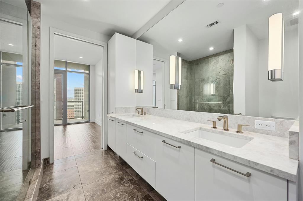 501 West Ave # 1402