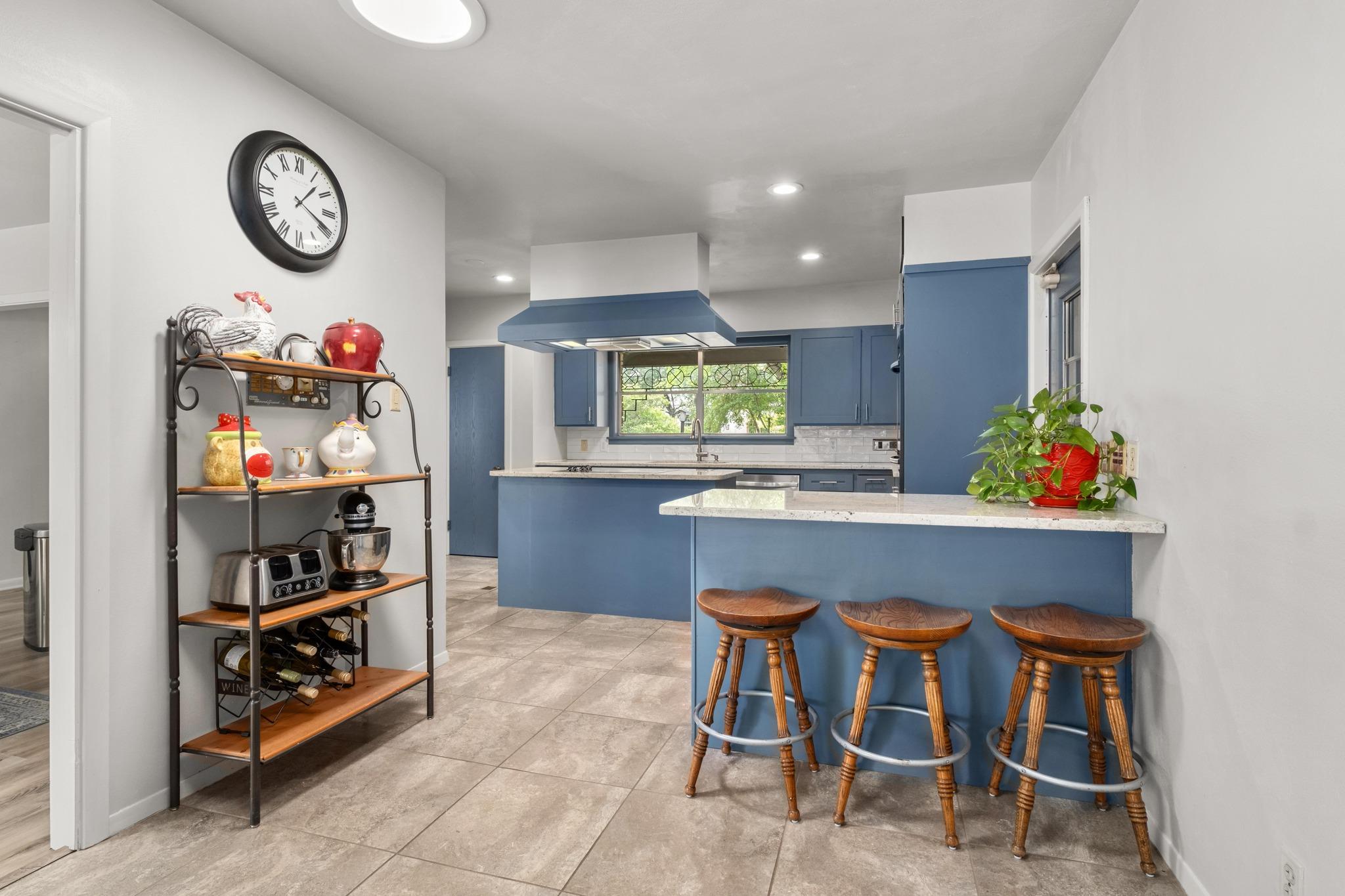 2805 Hatley DR