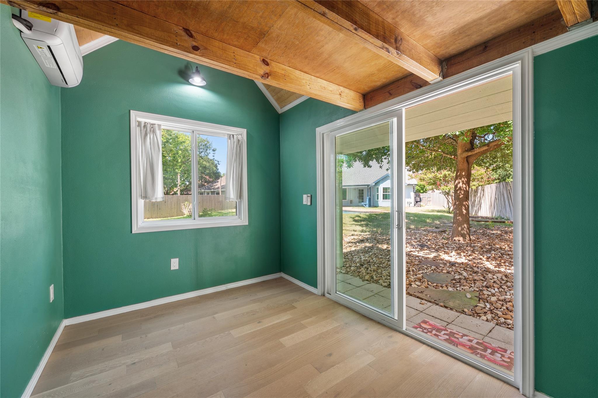 17121 Village Glen RD