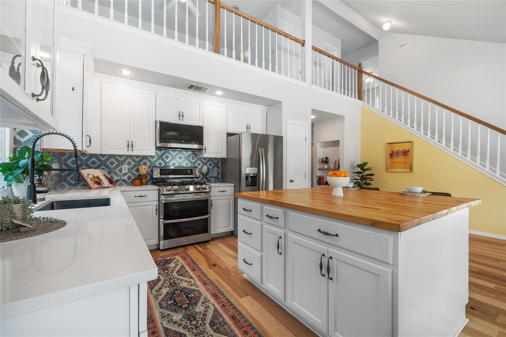 17121 Village Glen RD