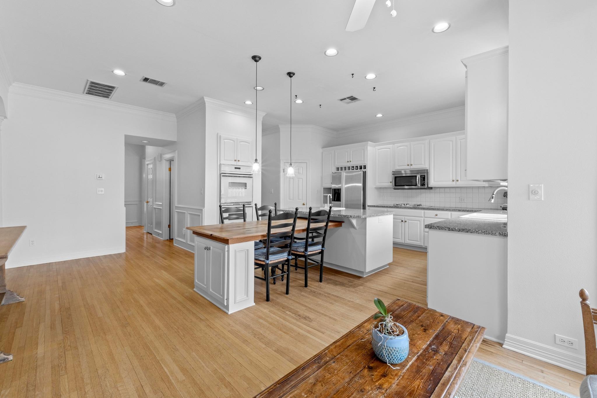5305 Cuesta Verde