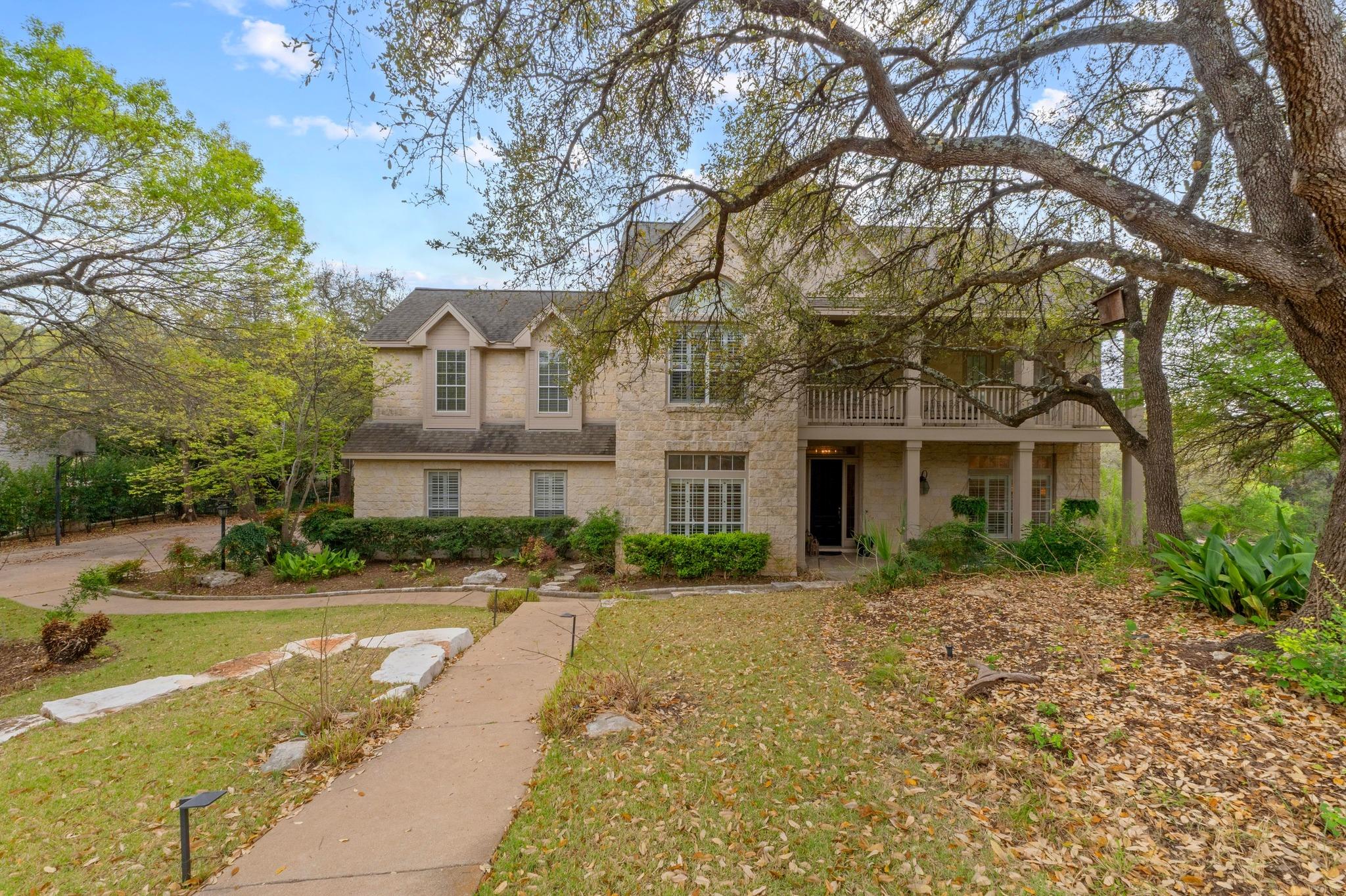 5305 Cuesta Verde