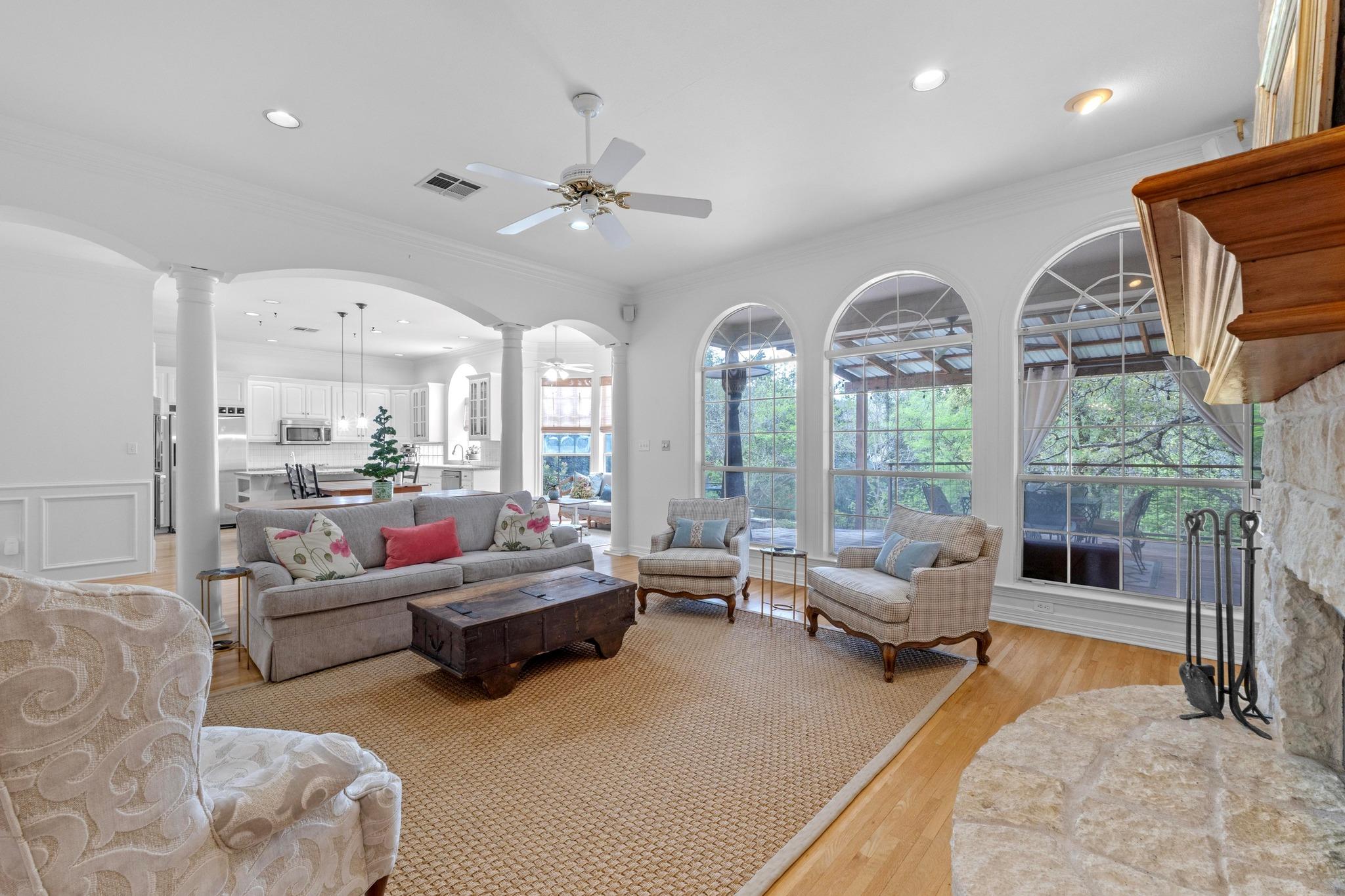 5305 Cuesta Verde