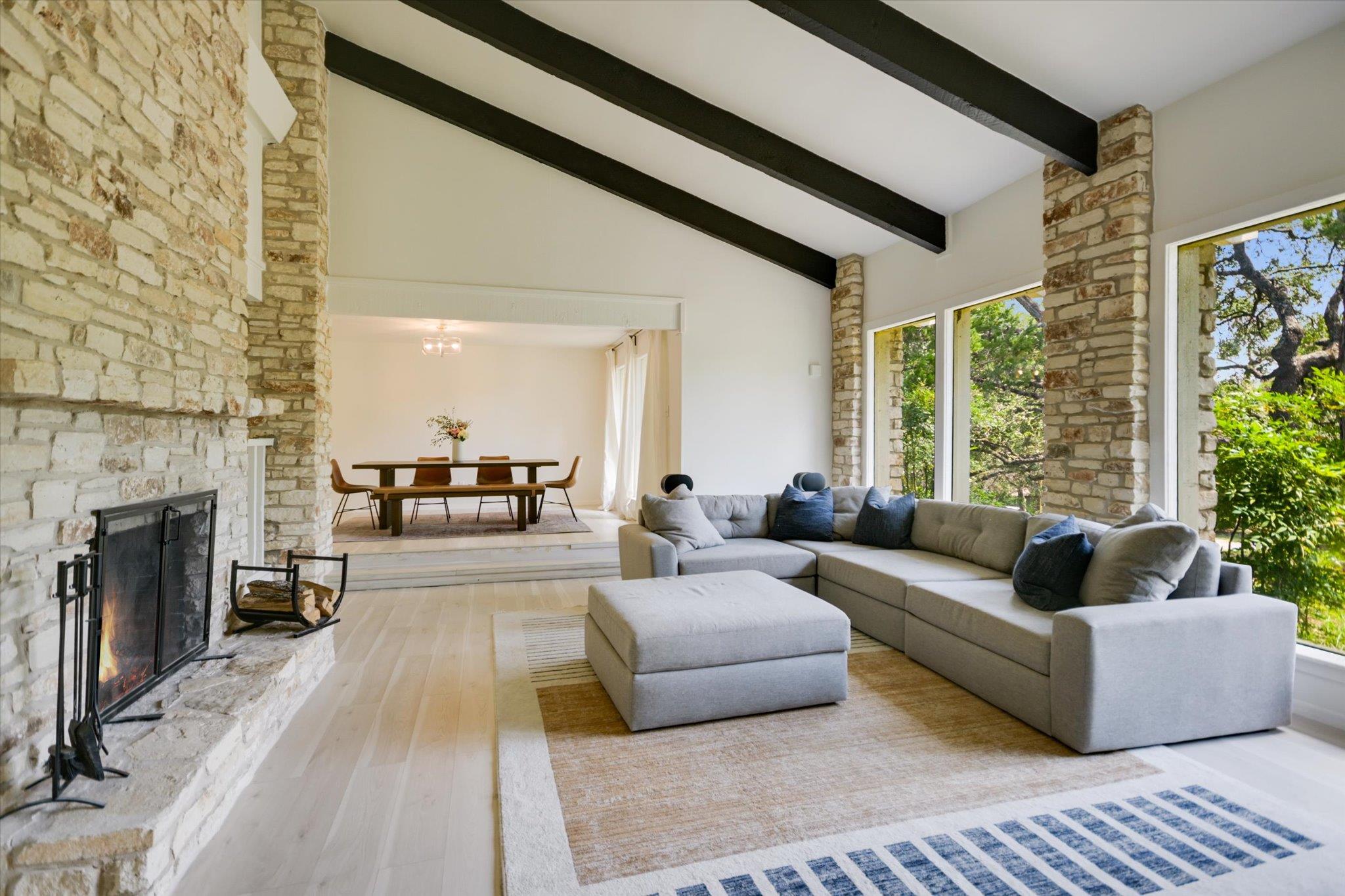 2412 Deer PASS