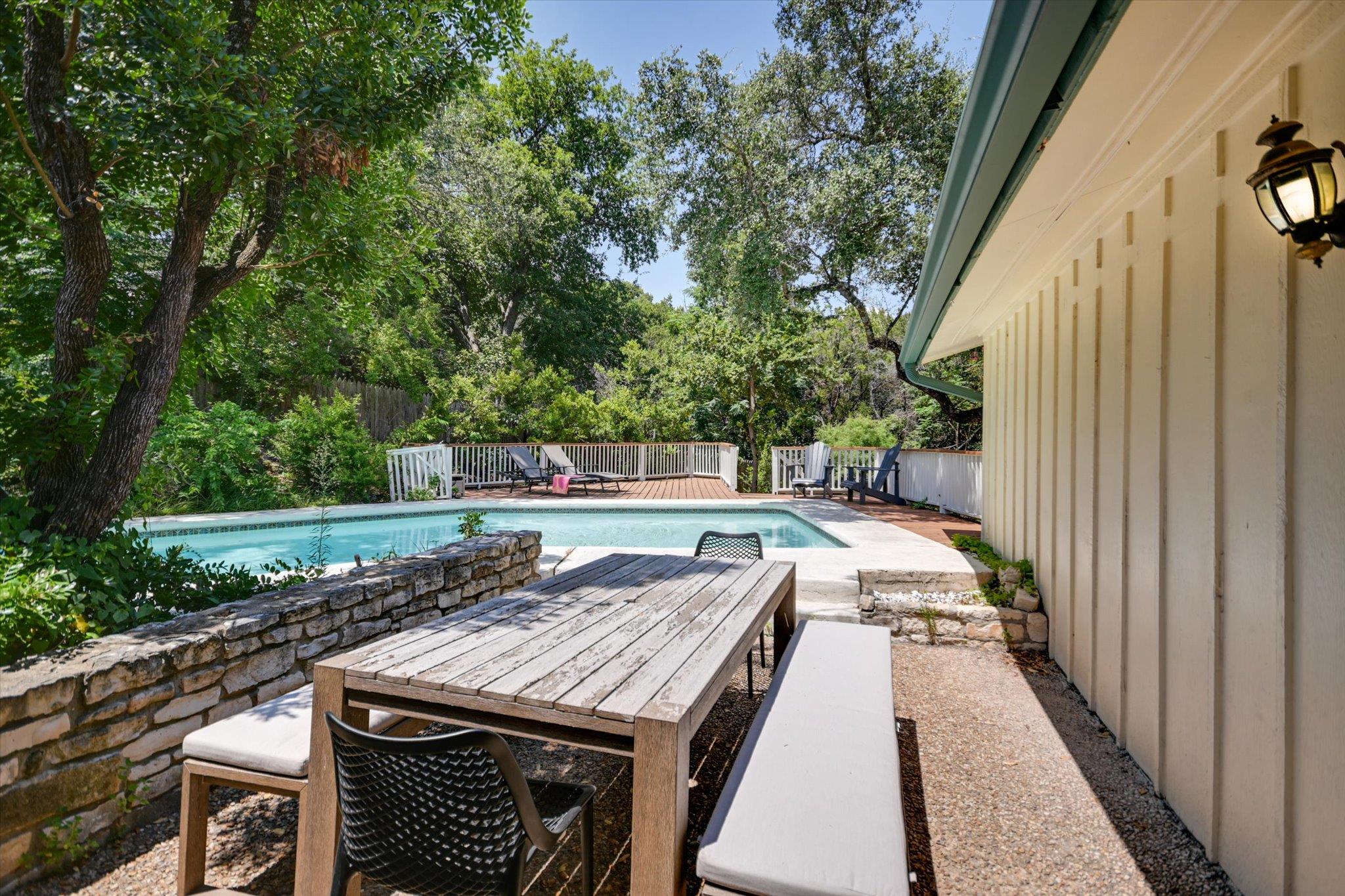 2412 Deer PASS