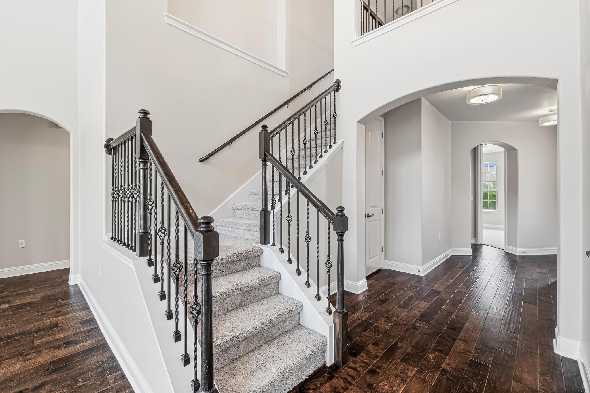 505 Fair Oaks DR
