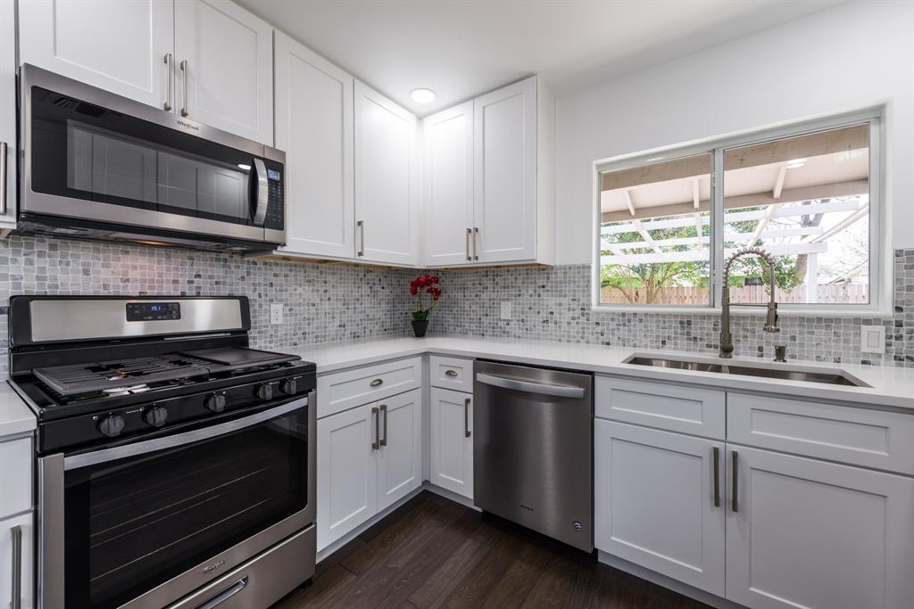 2505 Baxter DR