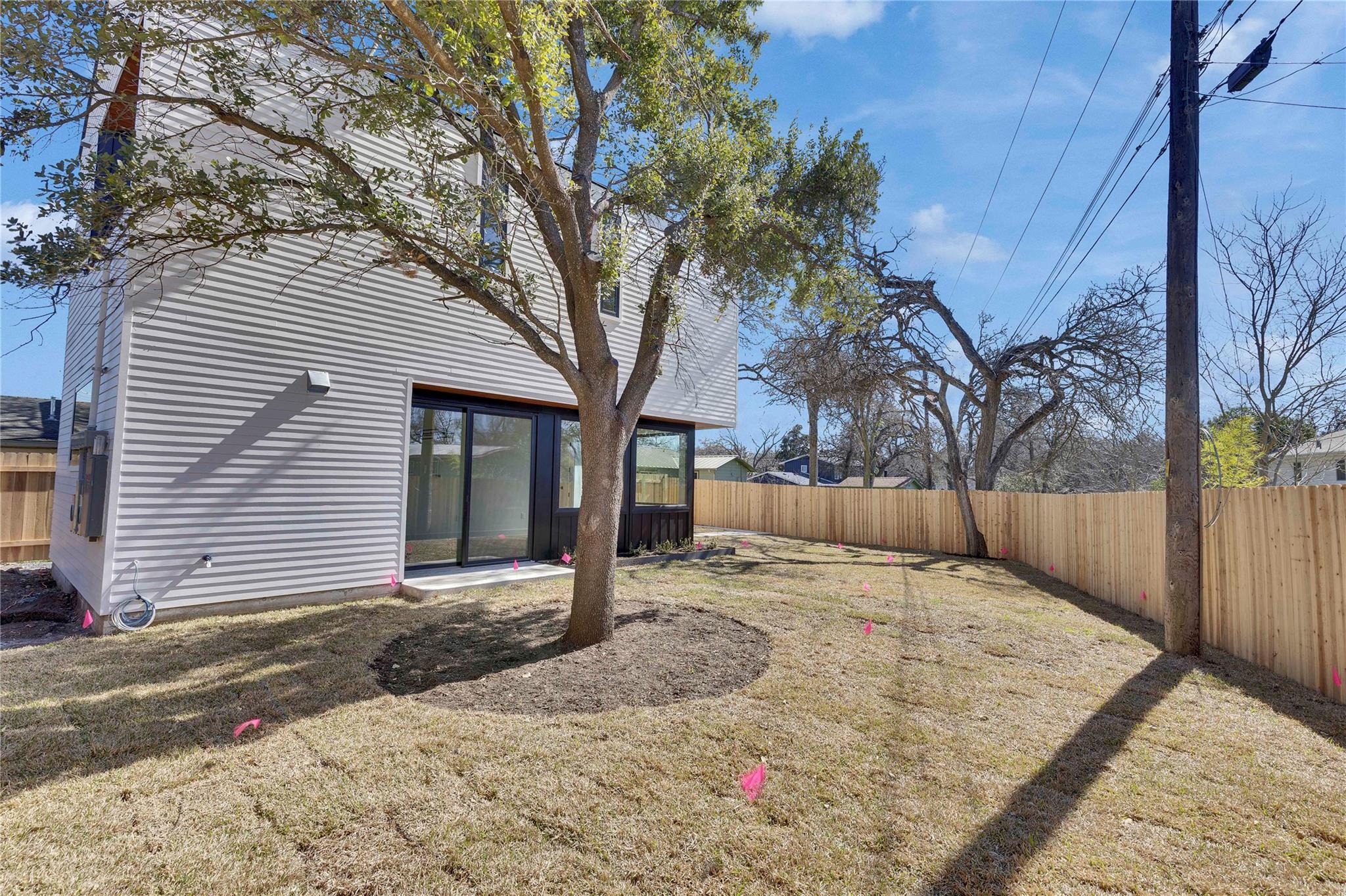 1804 Sylvan DR