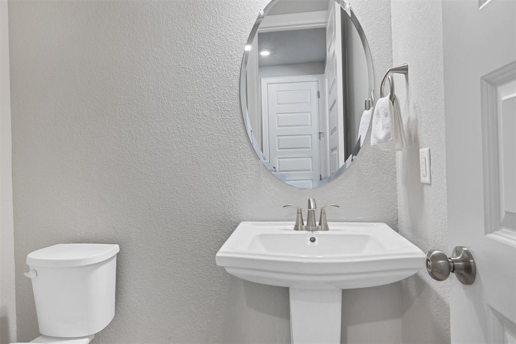 1089 Pink Granite BLVD