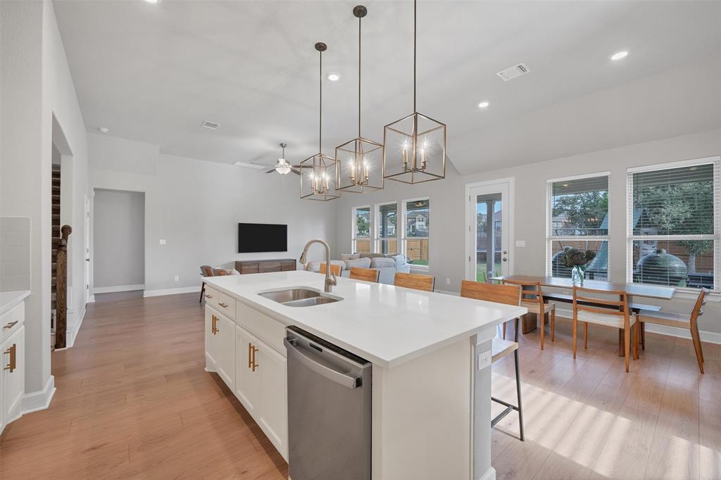 1089 Pink Granite BLVD