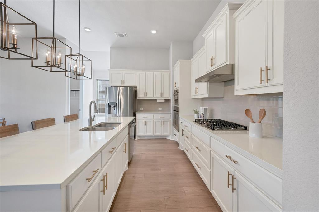 1089 Pink Granite BLVD