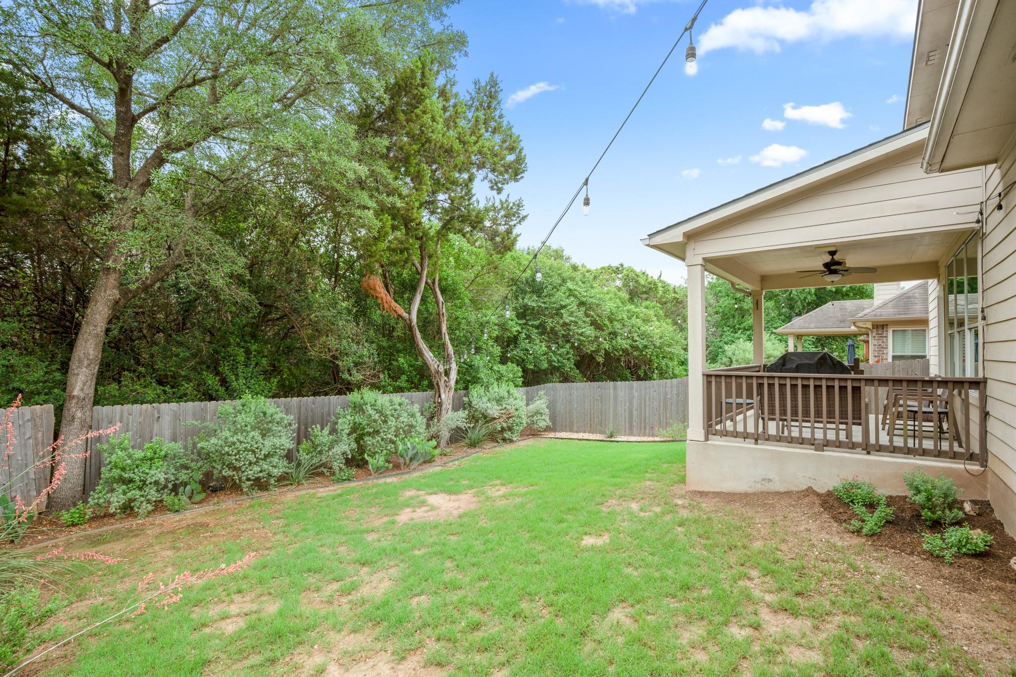 7715 Huddleston LN