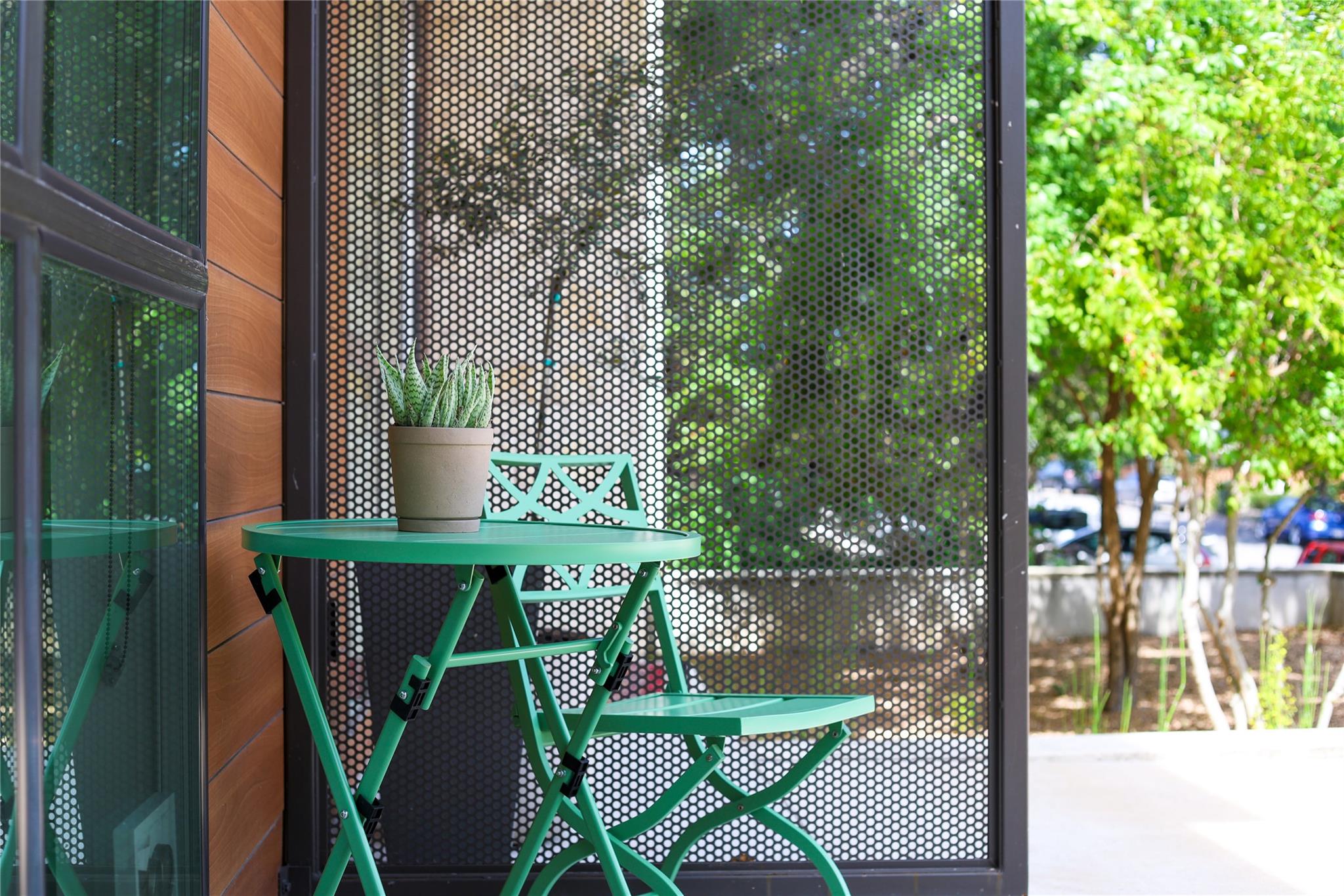 207 W Johanna ST # 102