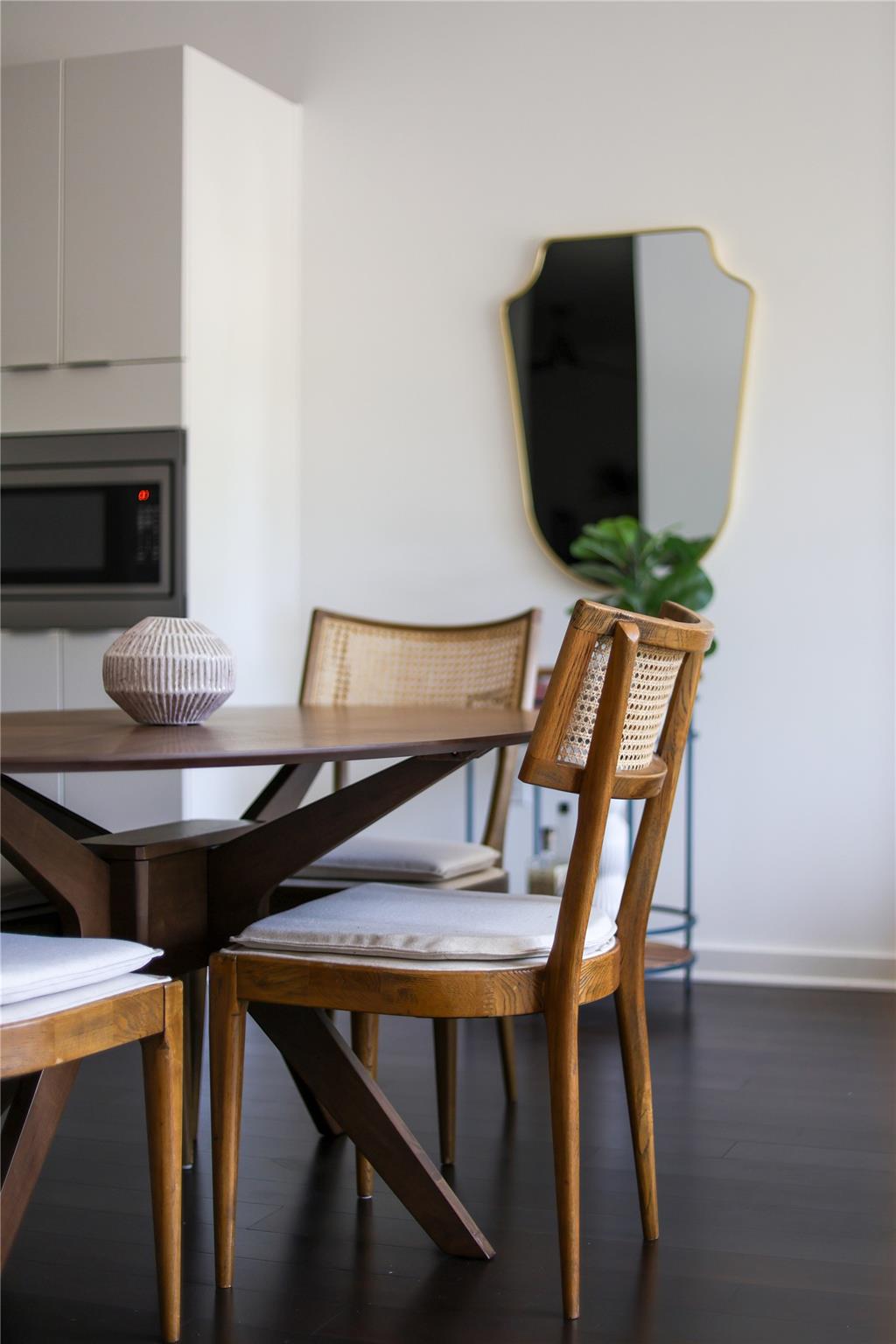 207 W Johanna ST # 102