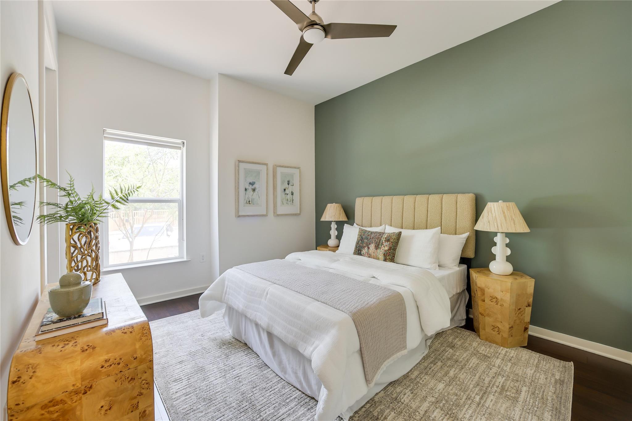 207 W Johanna ST # 102