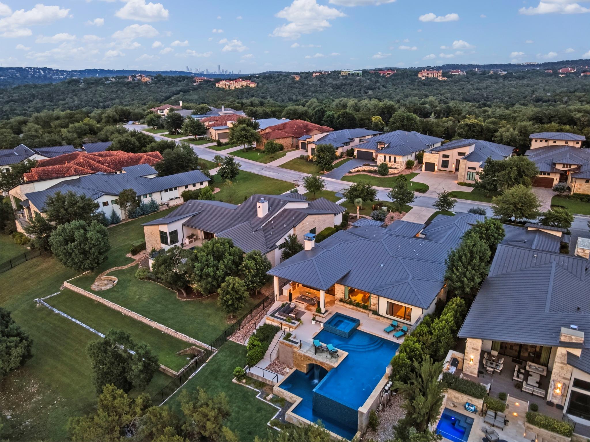 8312 Carranzo DR