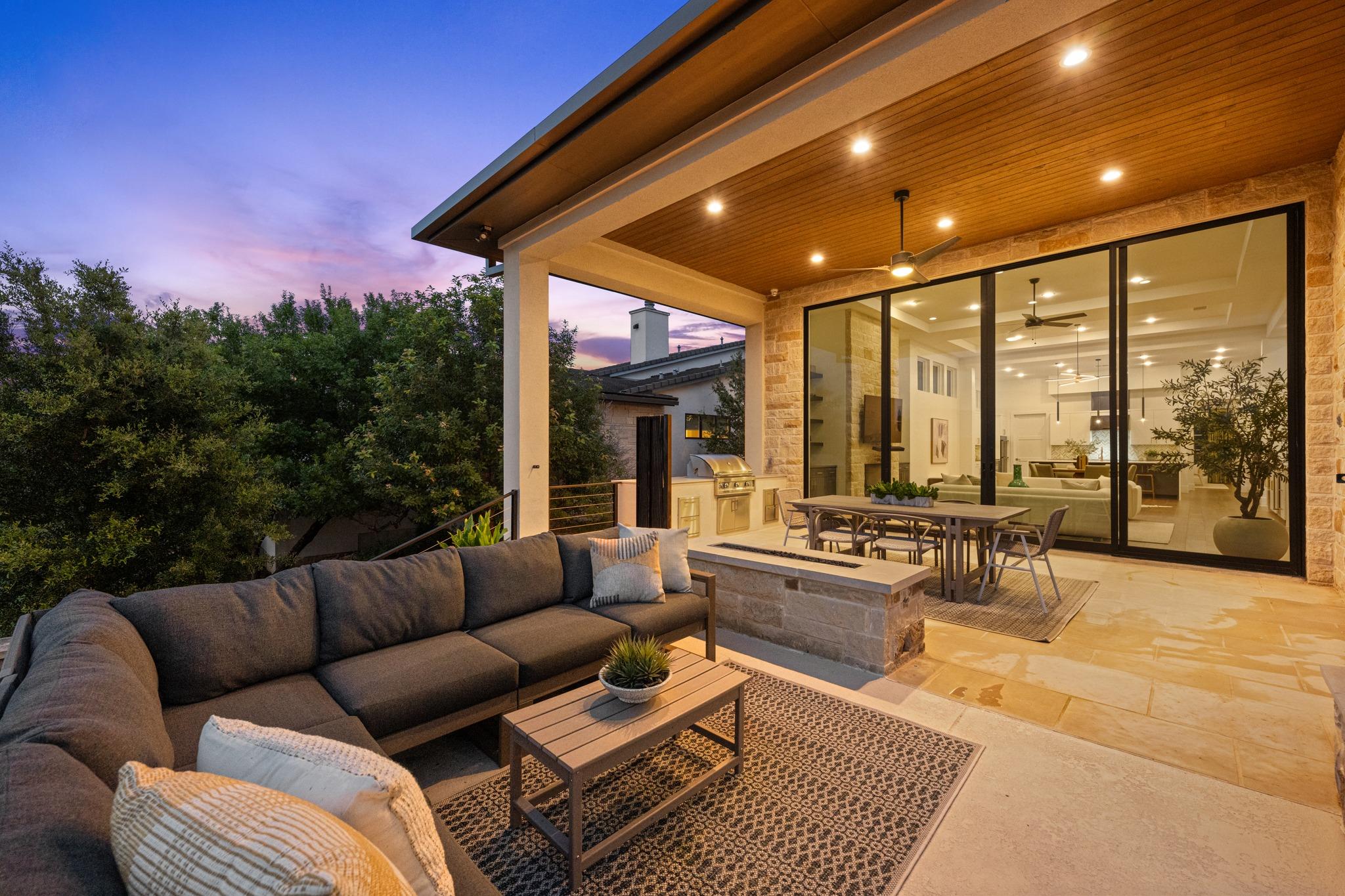 8312 Carranzo DR