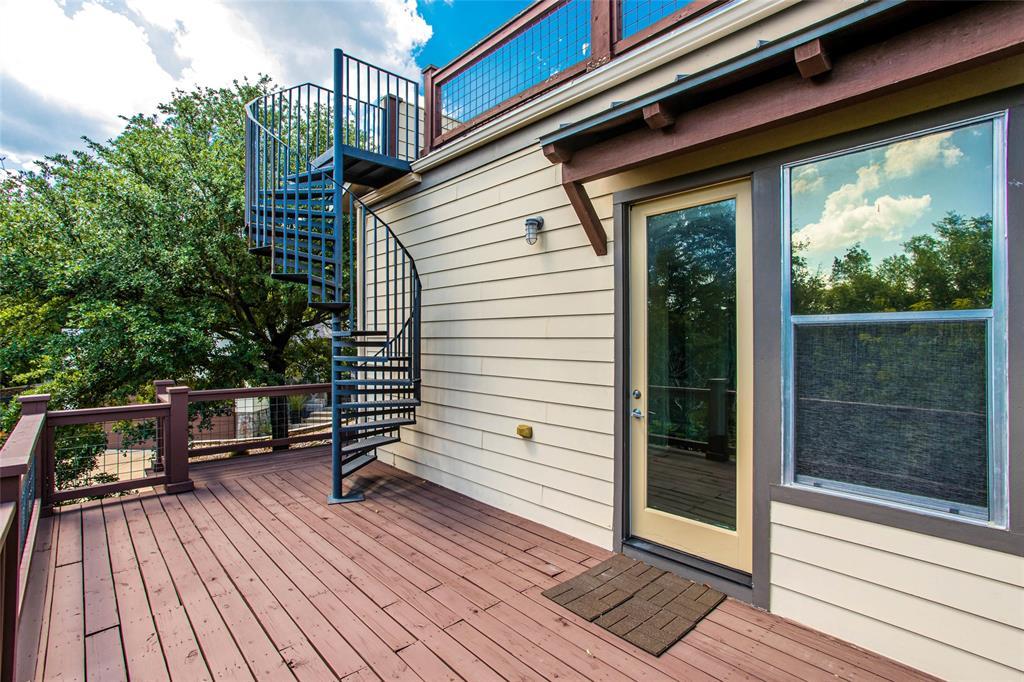 617 Peacock LN # B
