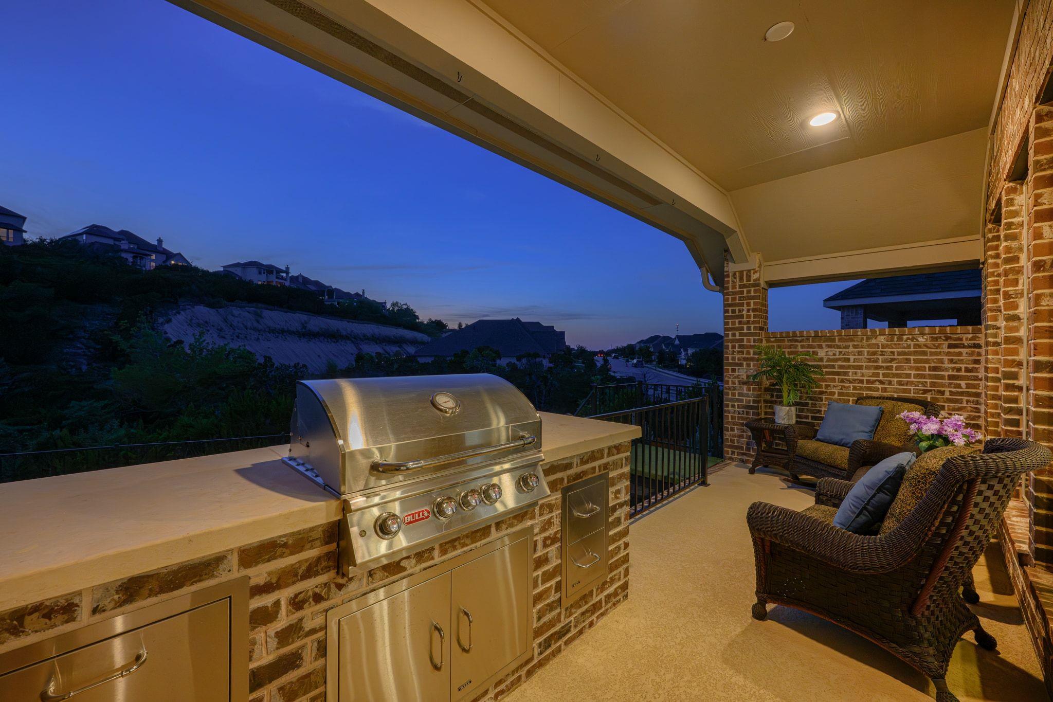 17904 Dufour DR