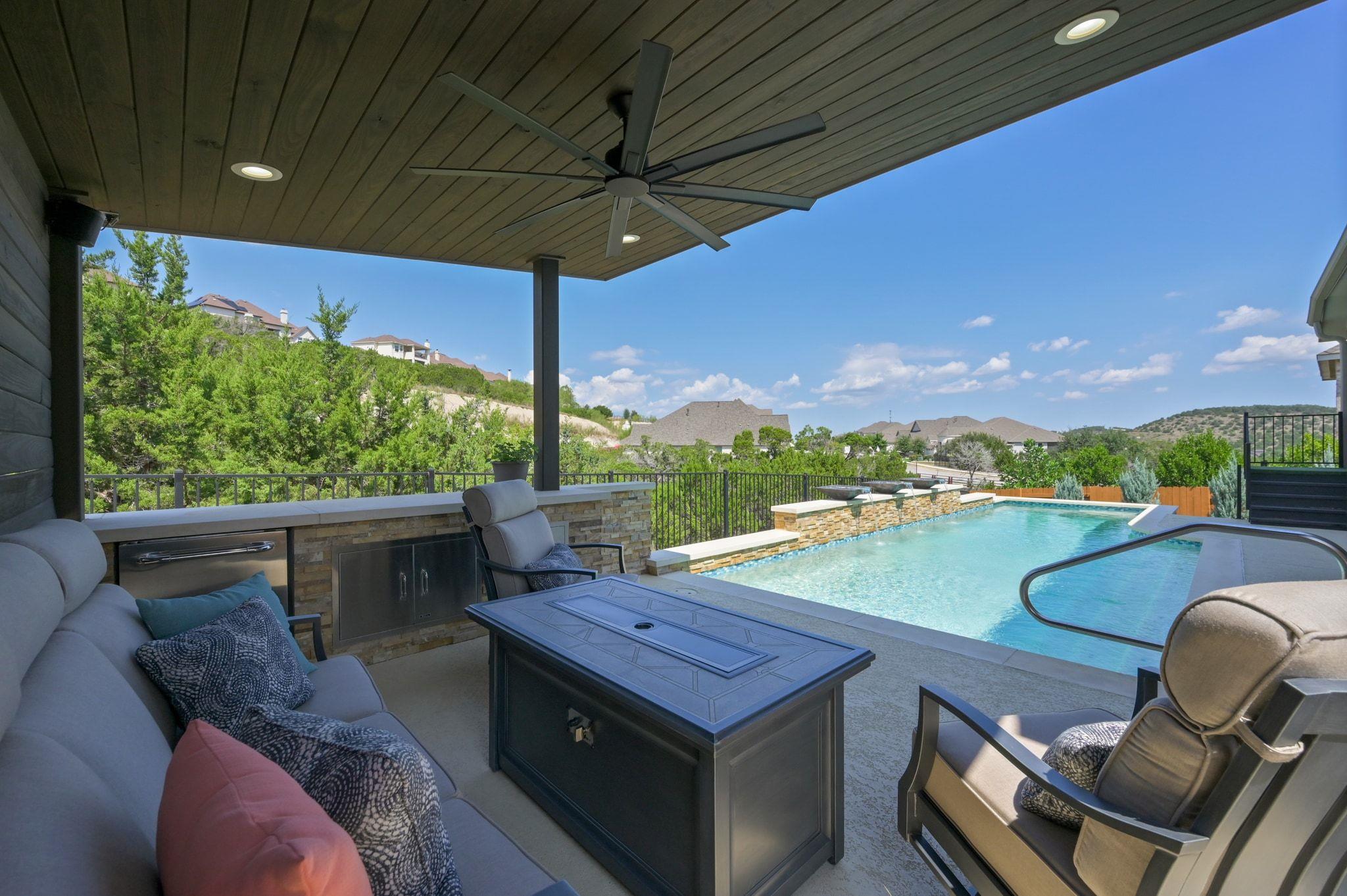 17904 Dufour DR