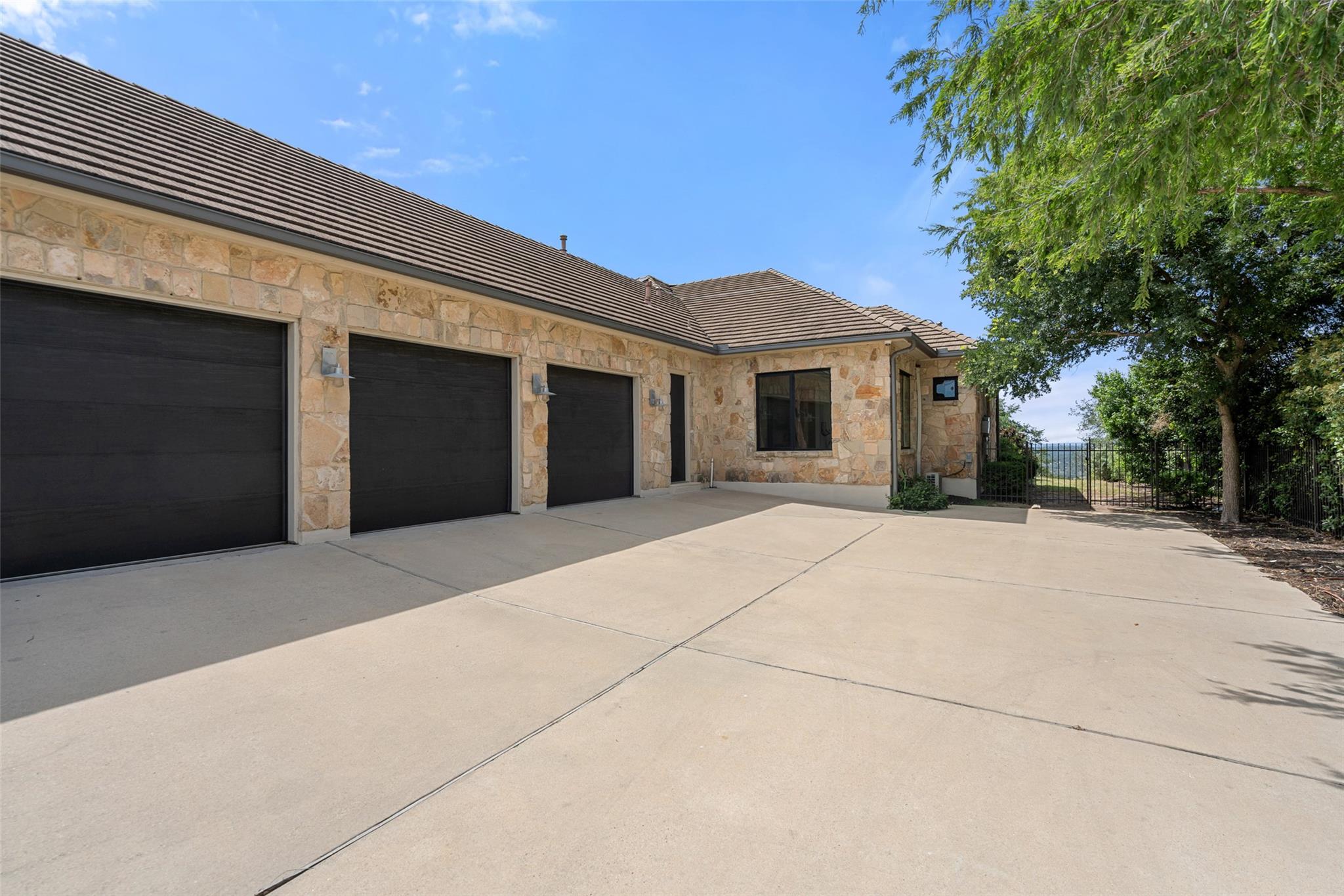 7816 Lynchburg DR