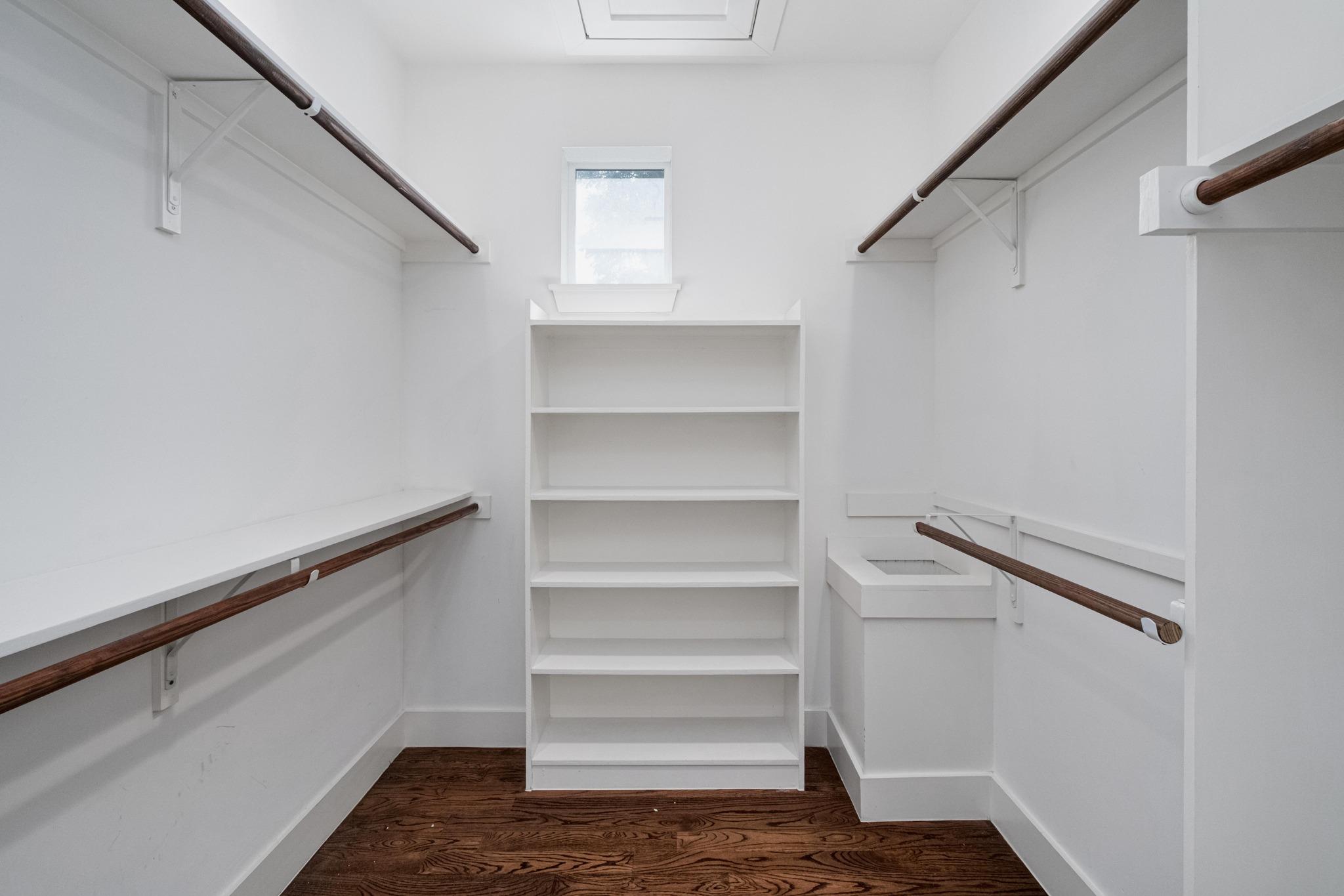 307 W Annie ST