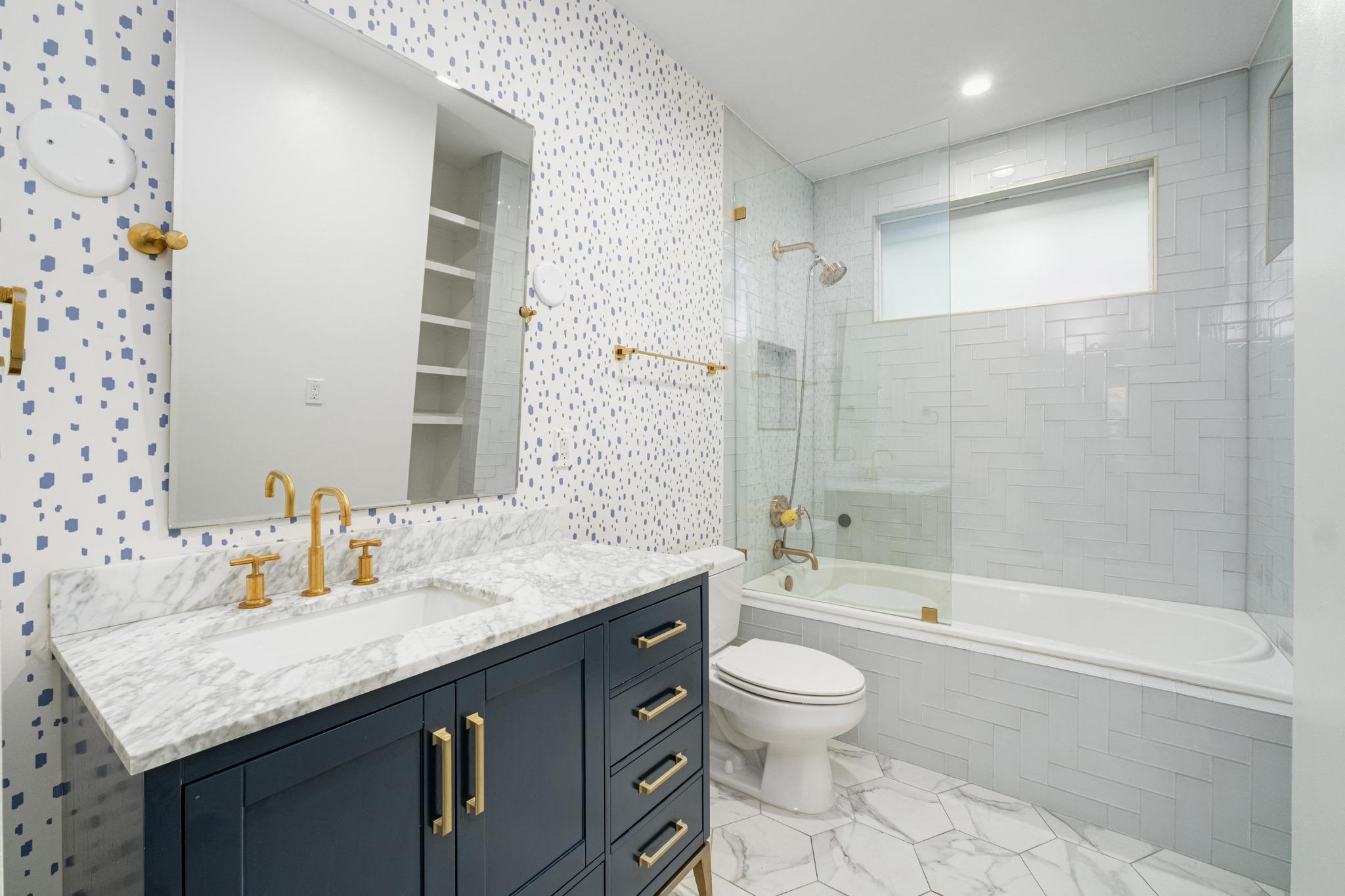 307 W Annie ST