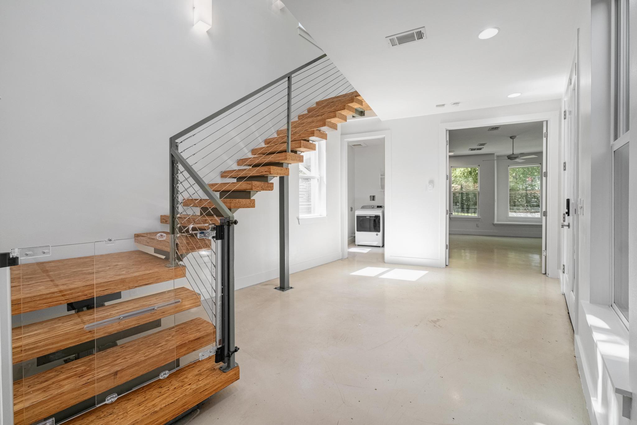 307 W Annie ST