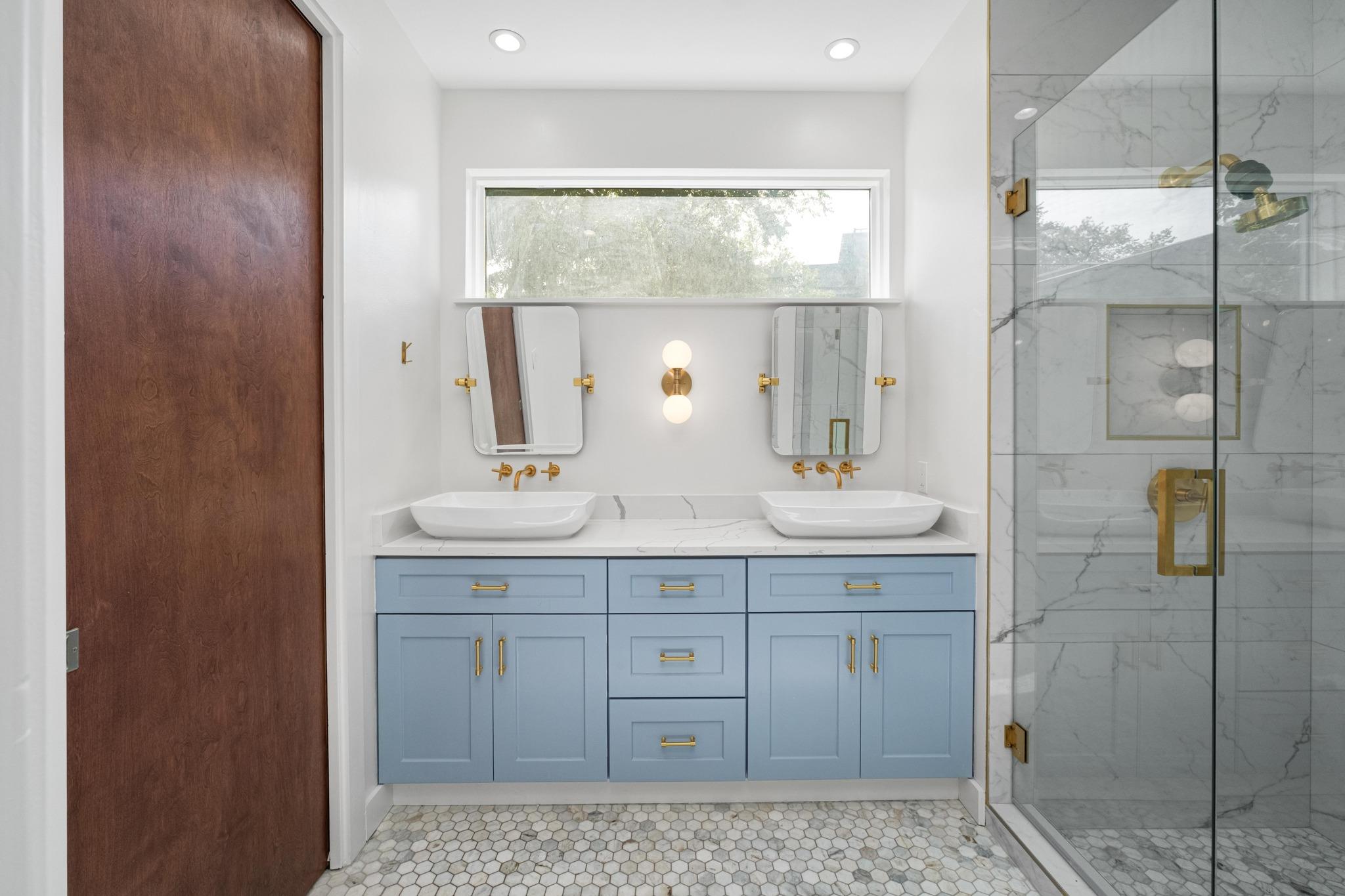 307 W Annie ST