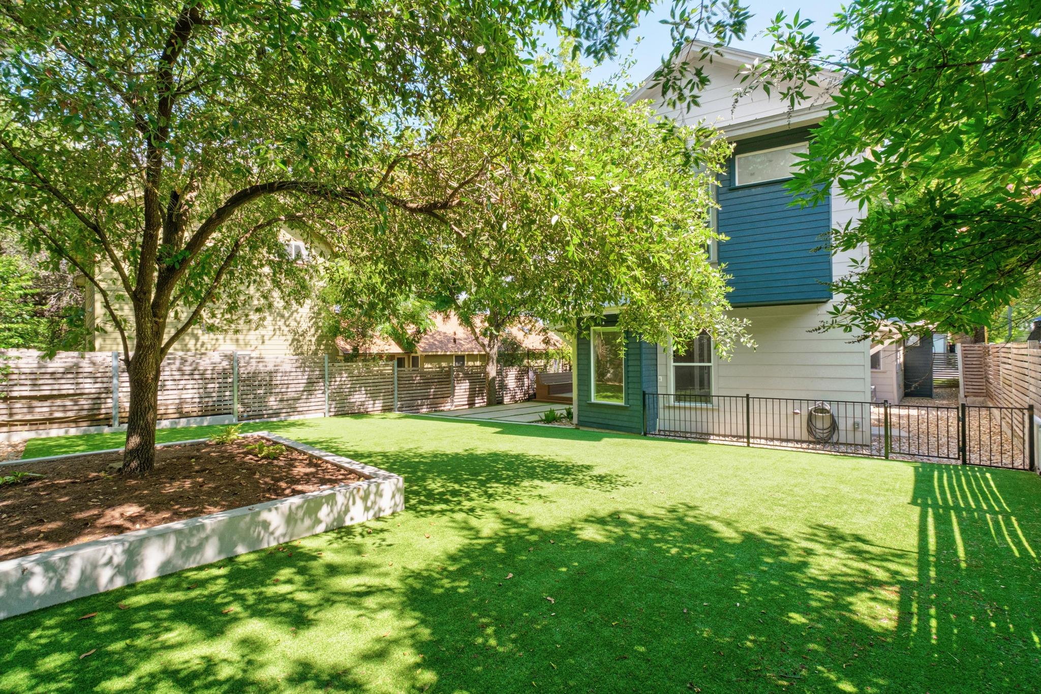 307 W Annie ST