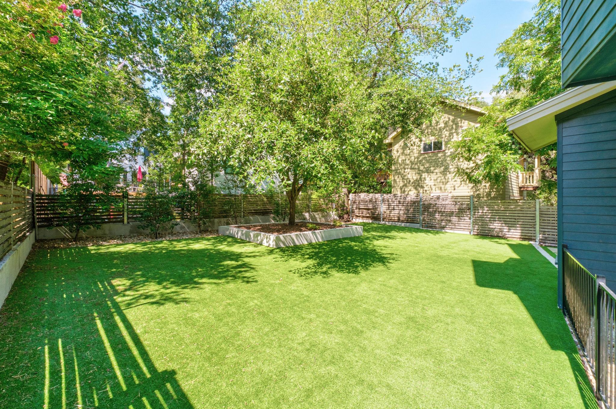 307 W Annie ST
