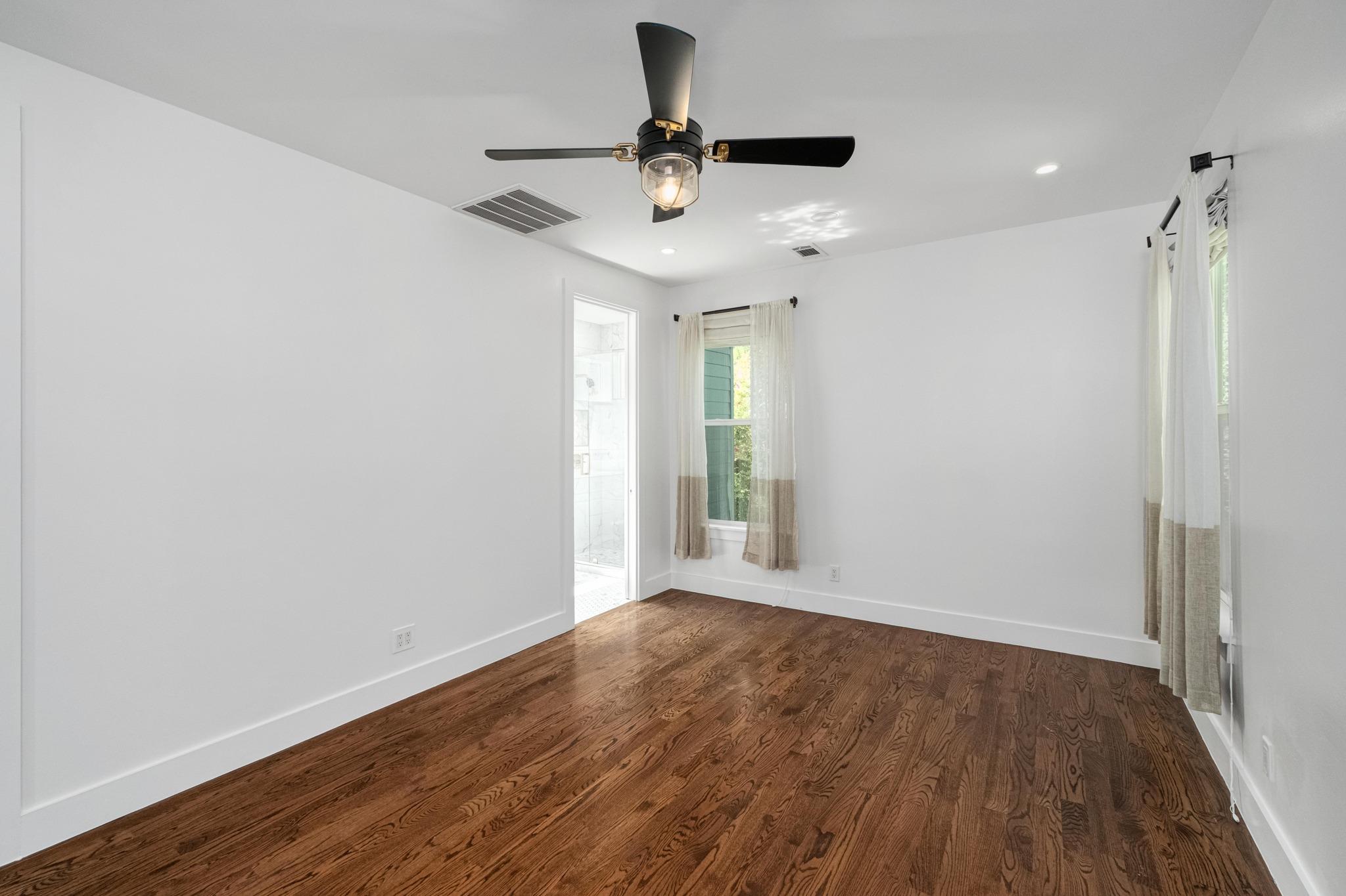 307 W Annie ST