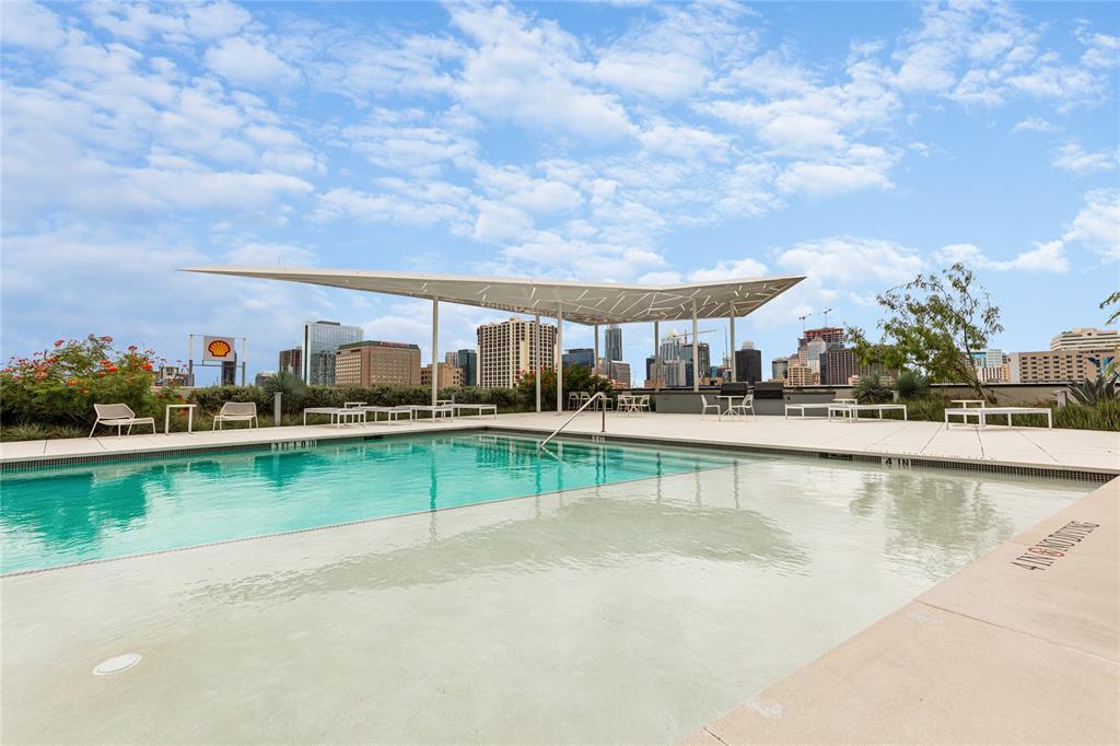 800 Embassy DR # 215