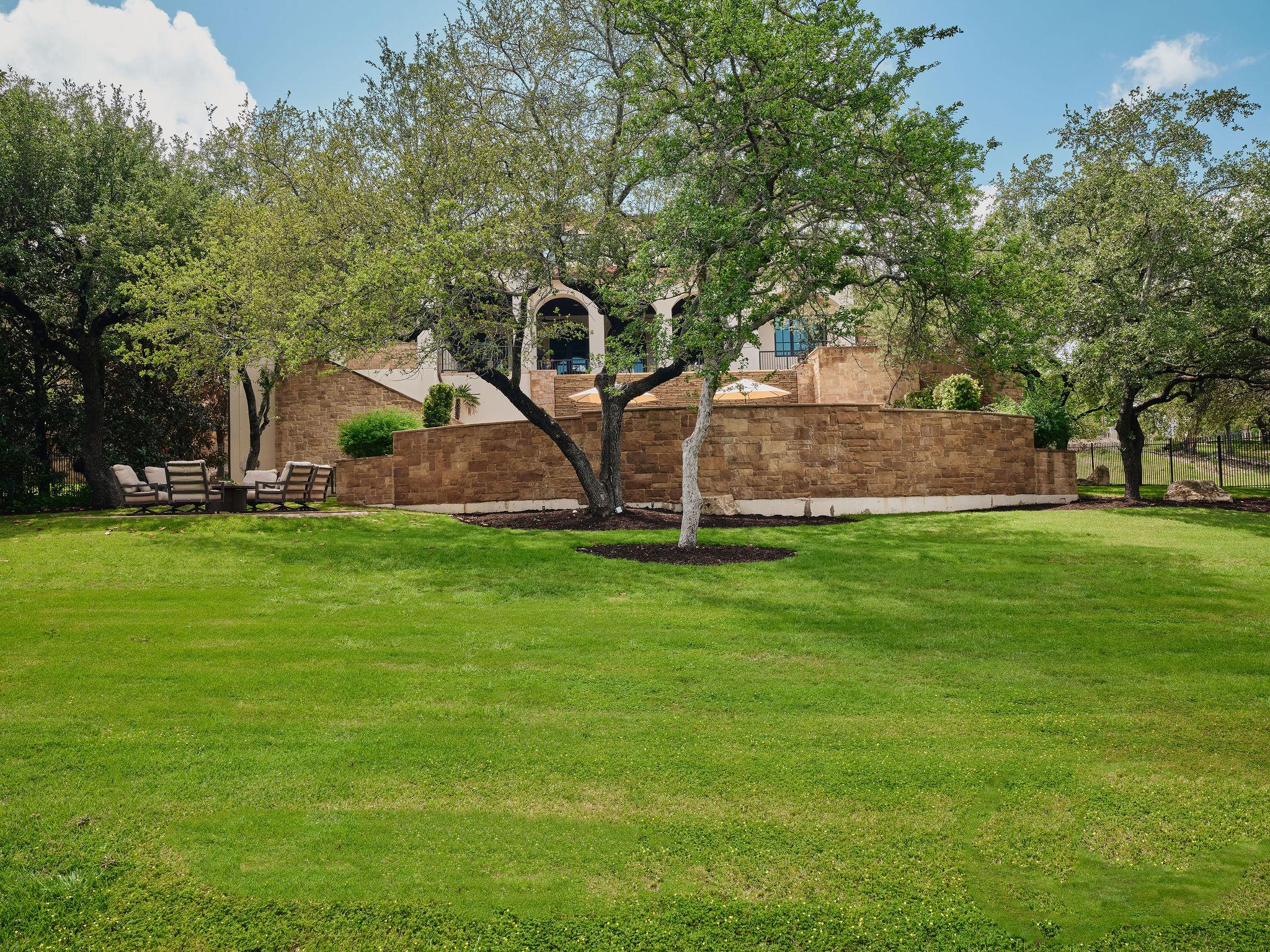 433 Brandon WAY